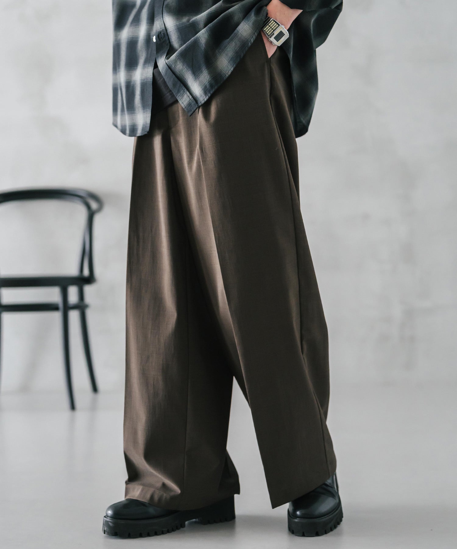 ロッキーモンロー Rocky Monroe スラックス ワイドパンツ 接触冷感 メンズ ストレート イージー ルーズ センタープレス ワンタック バックシャーリング リネンライク 多機能 ストレッチ 15483 （ブルーグリーン） ブルーグリーン