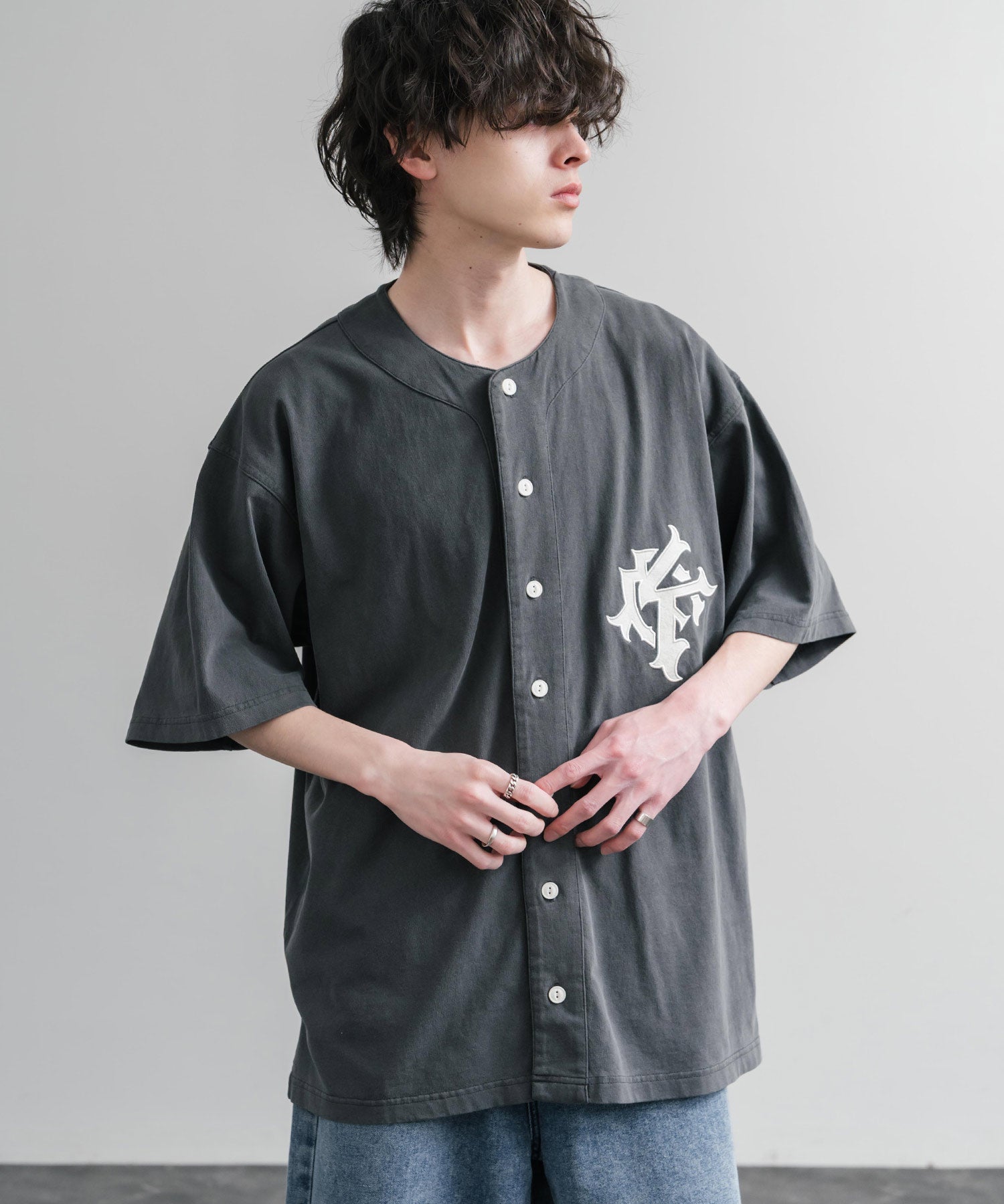 ロッキーモンロー Rocky Monroe ベースボールシャツ 半袖 ピグメント加工 メンズ レディース 刺繍 オーバーサイズ ビッグシルエット ルーズ KRIFF MAYER 2547200 15908 （17.チャコール） 17.チャコール