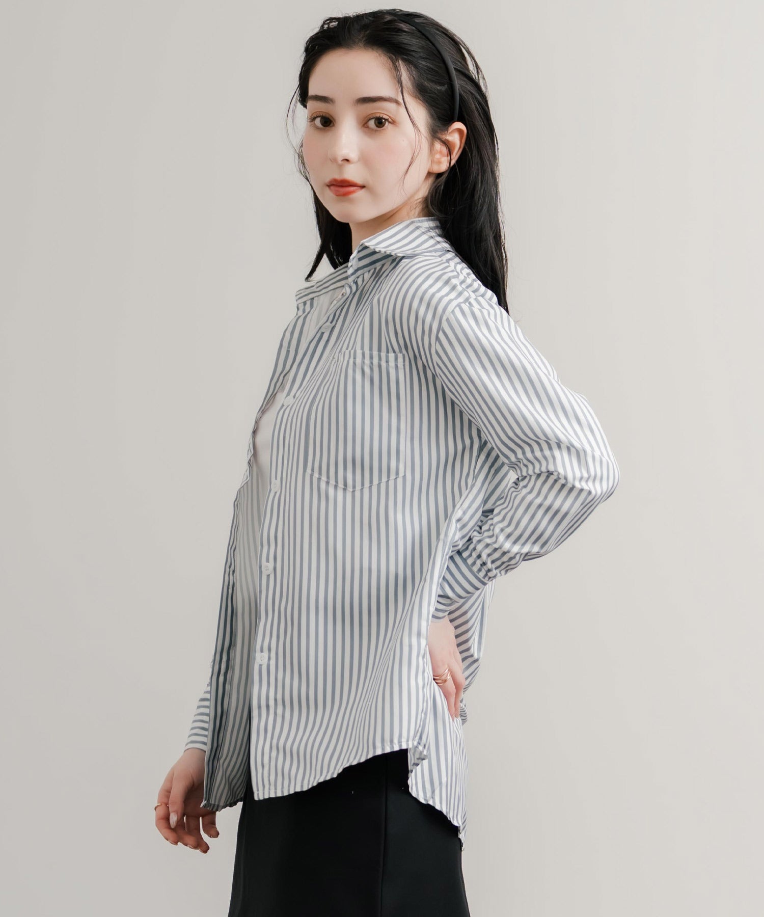ロッキーモンロー Rocky Monroe ストライプシャツ 長袖 レディース ルーズ リラックス ゆったり センターボックス レギュラーカラー 胸ポケット 羽織り シンプル カジュアル 14805 （ネイビー） ネイビー