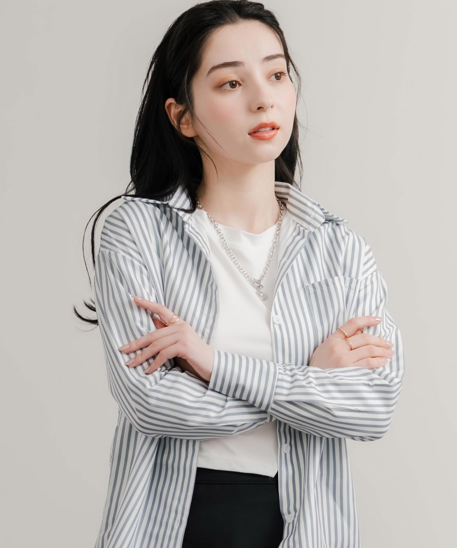 ロッキーモンロー Rocky Monroe ストライプシャツ 長袖 レディース ルーズ リラックス ゆったり センターボックス レギュラーカラー 胸ポケット 羽織り シンプル カジュアル 14805 （ネイビー） ネイビー