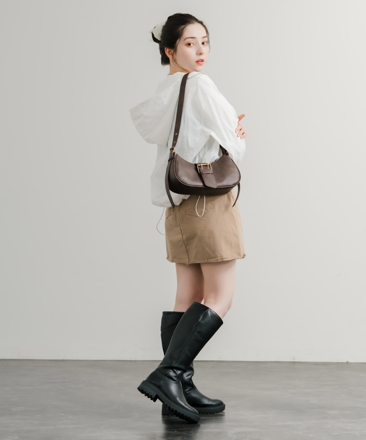 ロッキーモンロー Rocky Monroe フードジャケット マウンテンパーカー ショートブルゾン レディース マンパ ライトアウター ナイロンテック ウインドブレーカー ワッシャー加工 14811 （ホワイト） ホワイト