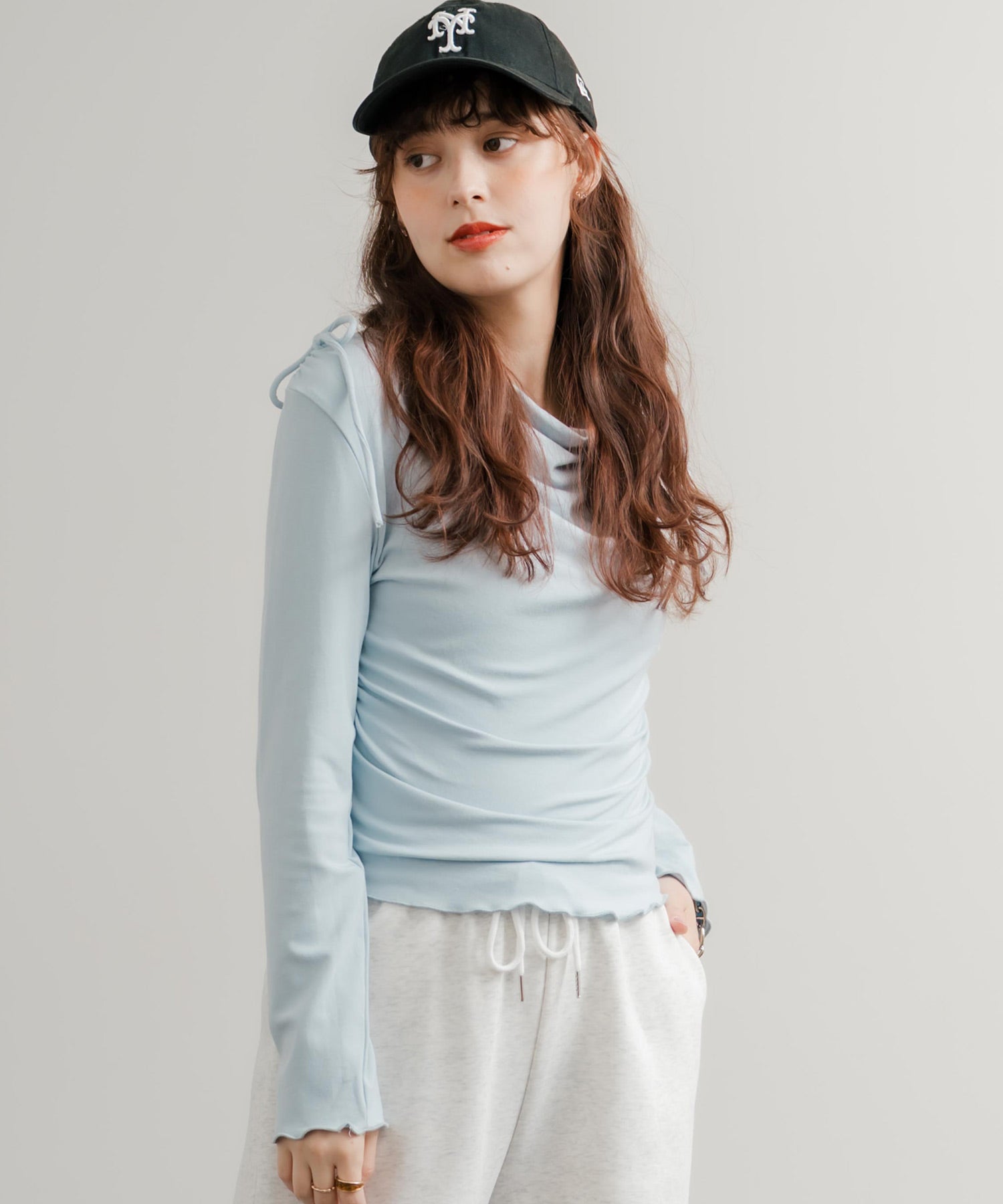 ロッキーモンロー Rocky Monroe Tシャツ 長袖 無地 レディース カットソー オフショル 肌見せ メロウ ドレープ リボン 肩リボン フィット タイト ストレッチ 薄手 韓国 14924 （ブルー） ブルー