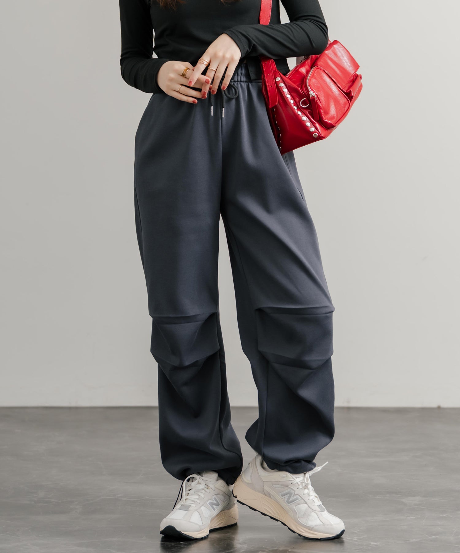 ロッキーモンロー Rocky Monroe スウェットパンツ パラシュート イージー ワイド レディース 膝タック ドレープ 無地 ウエストゴム ハイウエスト 韓国 Y2K スポーティー 14922 （チャコール） チャコール