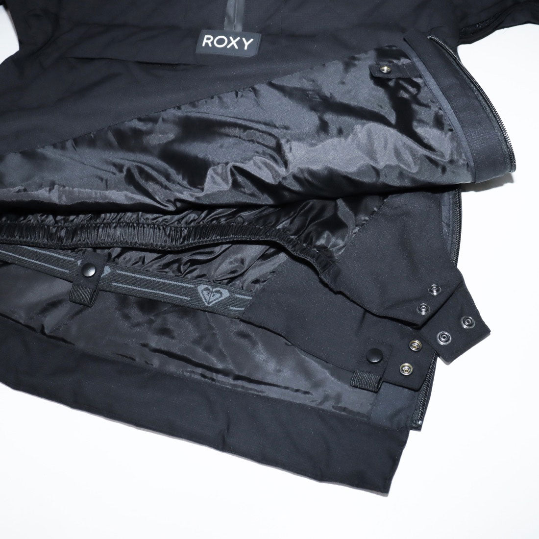 Roxy Radiant Lines Overhead