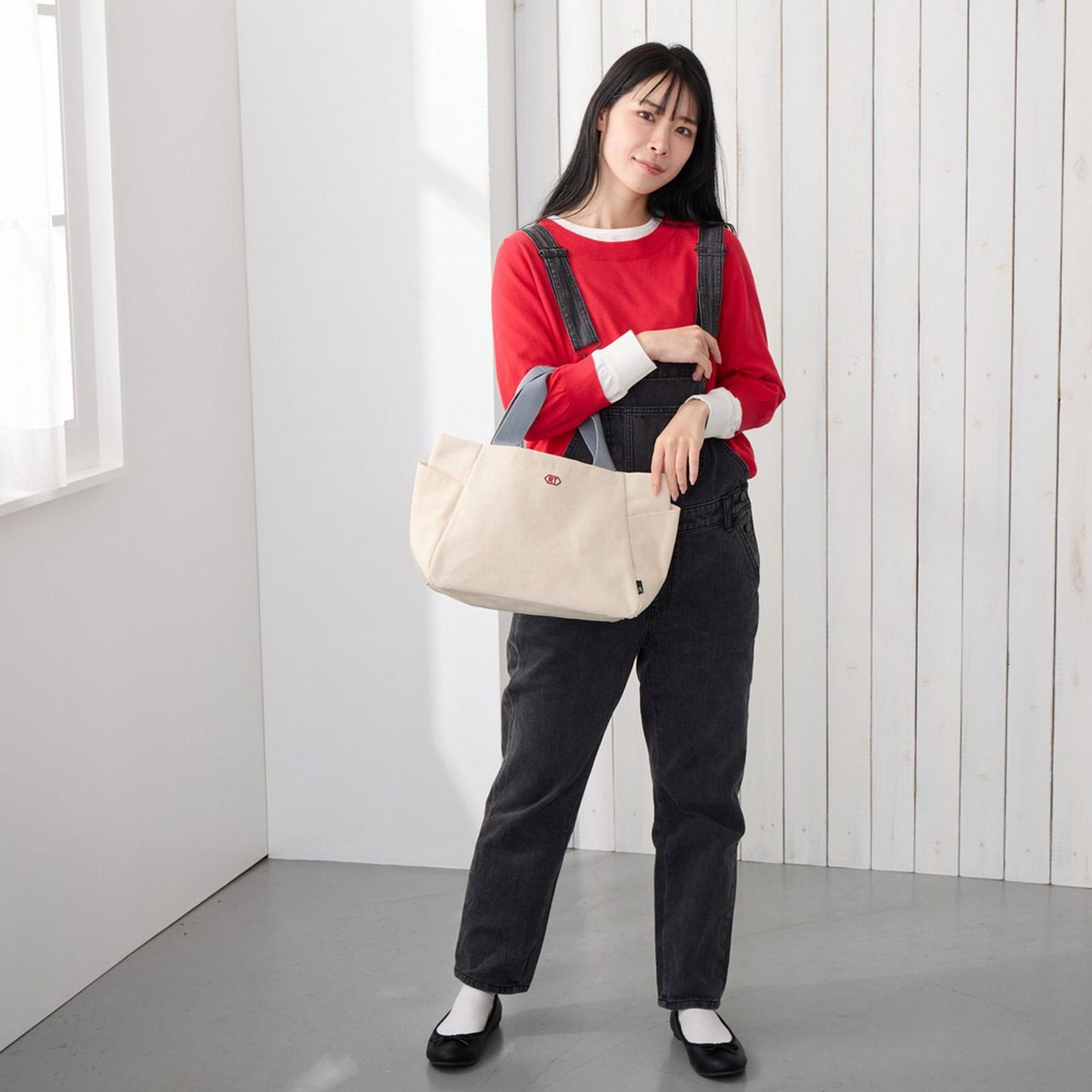 ルートート ROOTOTE トートバッグ レディース 動く仕切り付き 小さめ 裏ラミネート加工 SN.デリ.パルーティ.キャンバス-A 3671 （01 ブラック） 01 ブラック