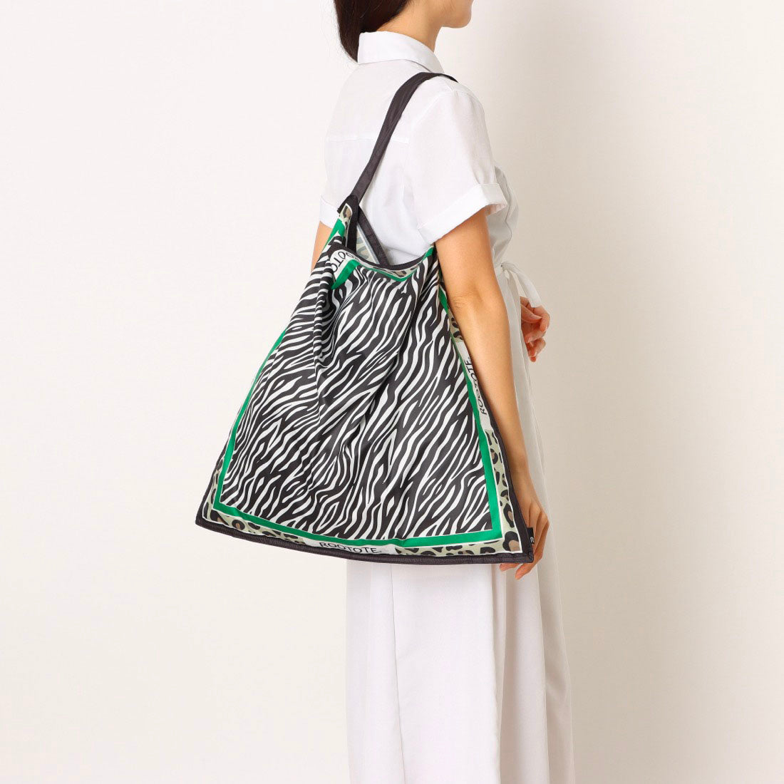 ルートート ROOTOTE トートバッグ レディース スカーフデザイン エコバッグ 肩掛け 軽量 LT.トール.スカーフーA 3664 （04 アンカー・ブラック） 04 アンカー・ブラック