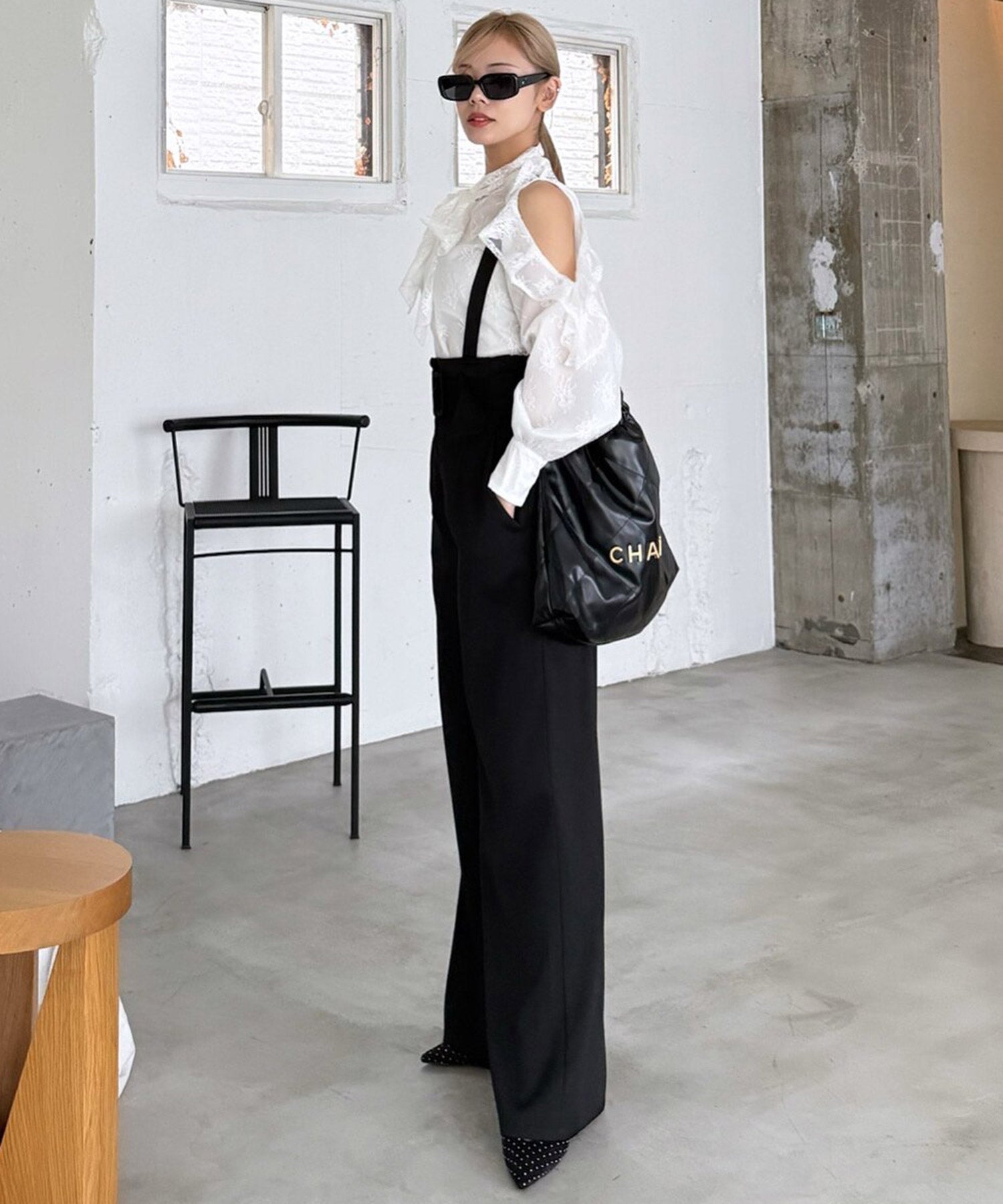 ロイヤルパーティー ROYAL PARTY レースコールドショルダーリボンブラウス （オフホワイト） オフホワイト