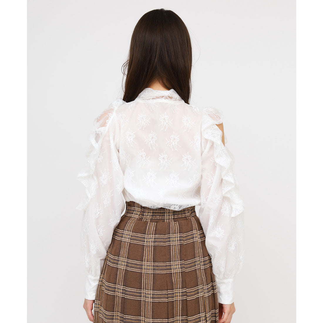 ロイヤルパーティー ROYAL PARTY レースコールドショルダーリボンブラウス （オフホワイト） オフホワイト