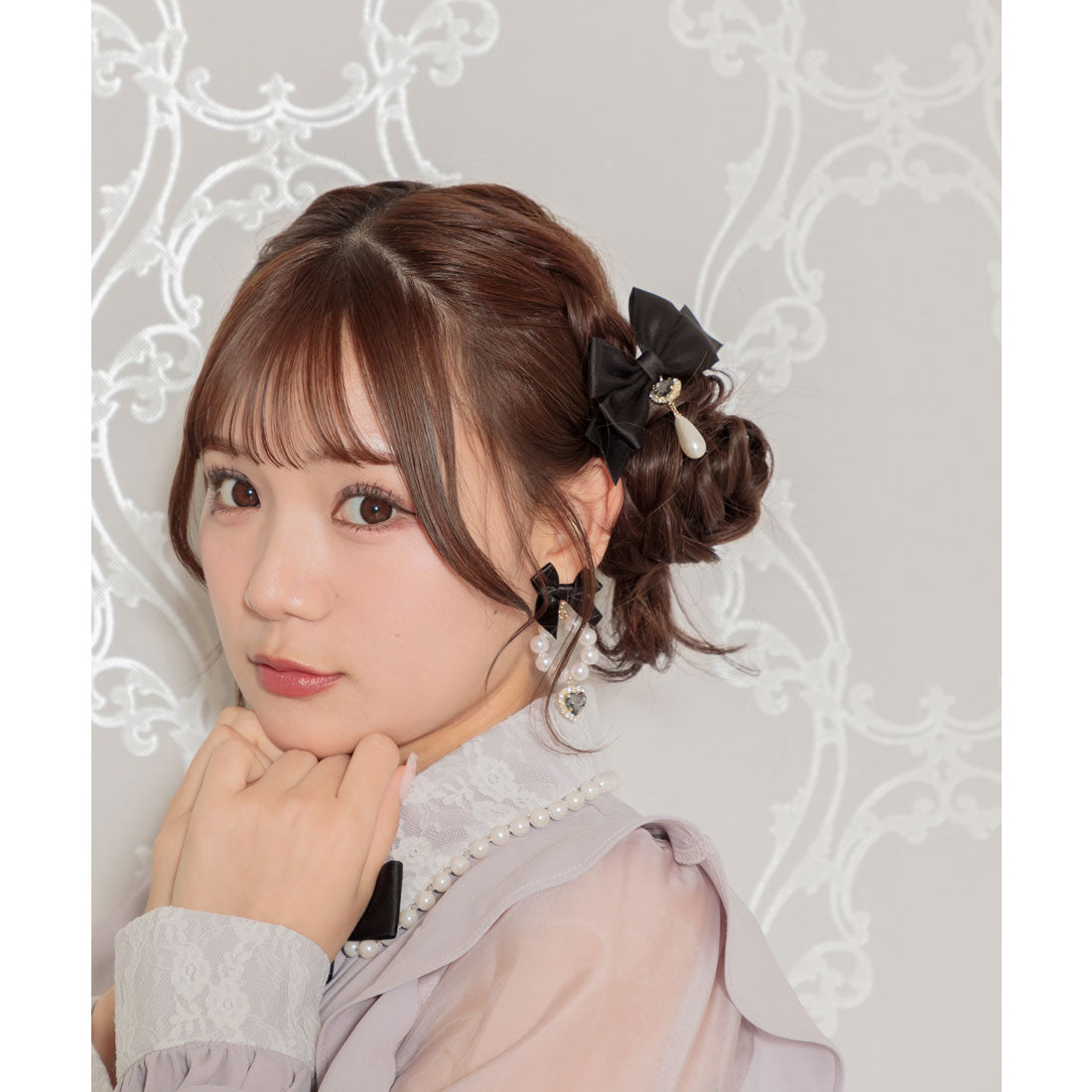 ロジータ ROJITA リボン付サークルパールピアス （ブラック） ブラック