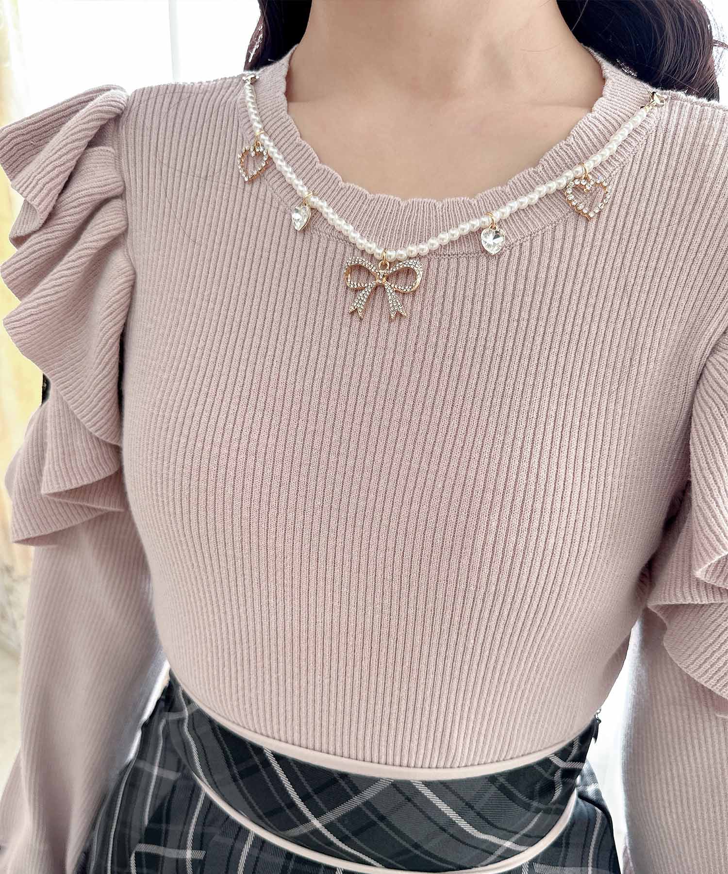 ロジータ ROJITA ネックレス付肩ボリュームフリルニットトップス （ピンク） ピンク