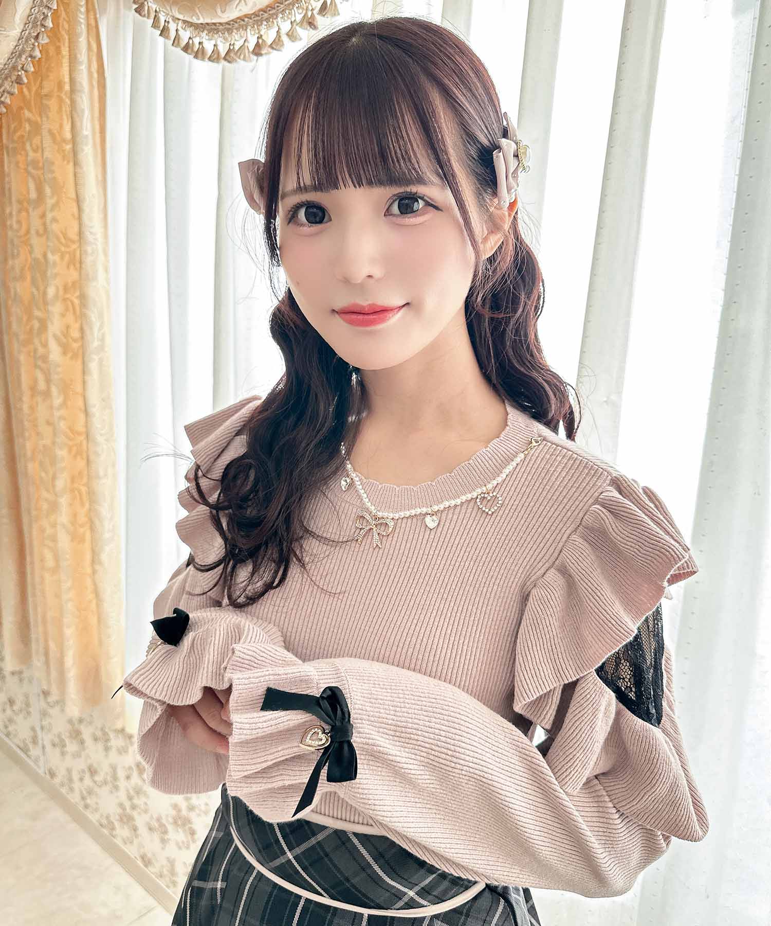 ロジータ ROJITA ネックレス付肩ボリュームフリルニットトップス （ピンク） ピンク