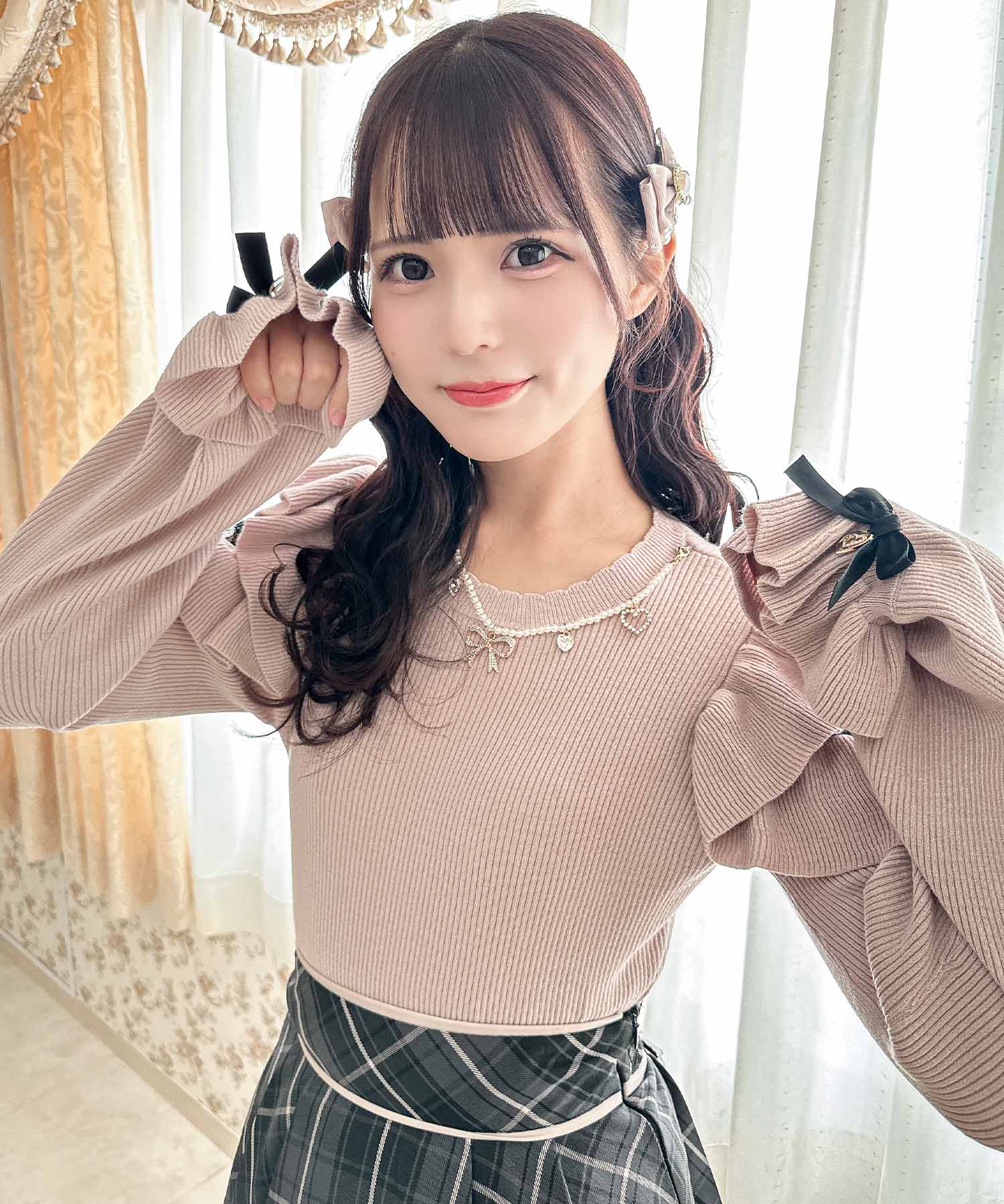 ロジータ ROJITA ネックレス付肩ボリュームフリルニットトップス （ピンク） ピンク