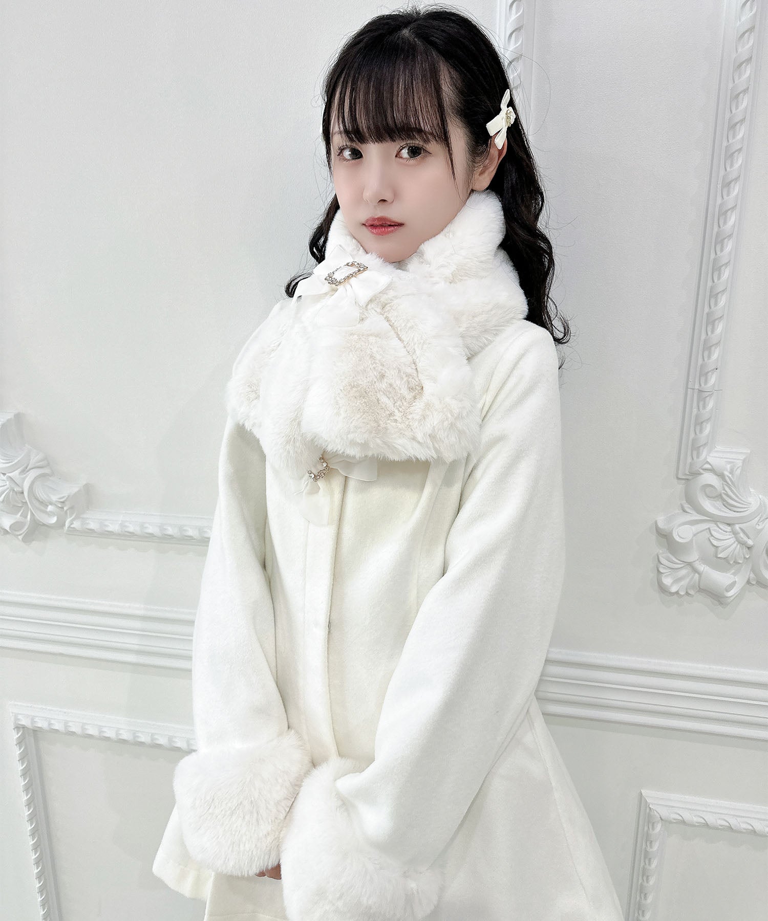 ロジータ ROJITA ファーティペット付きトリプルリボンコート,ホワイト