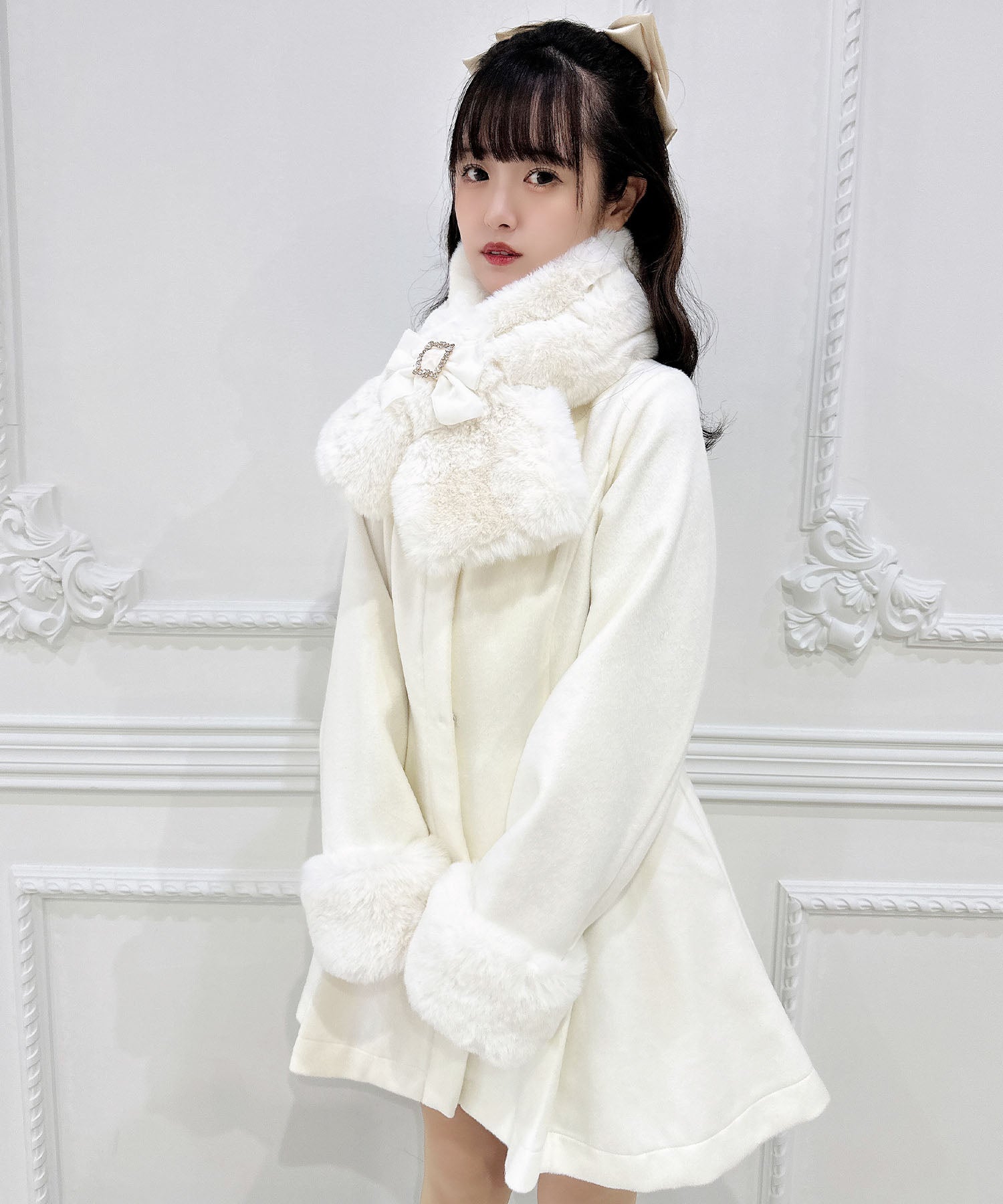 ロジータ ROJITA ファーティペット付きトリプルリボンコート