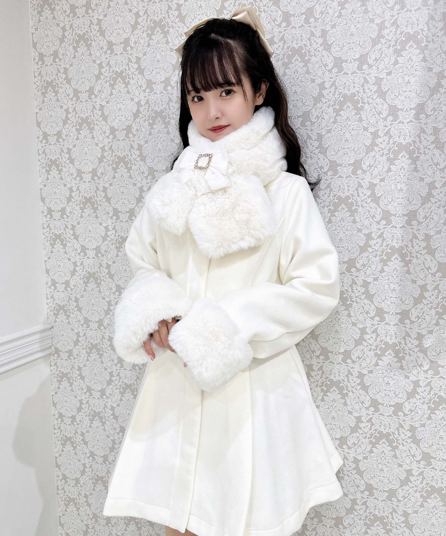 ロジータ ROJITA ファーティペット付きトリプルリボンコート