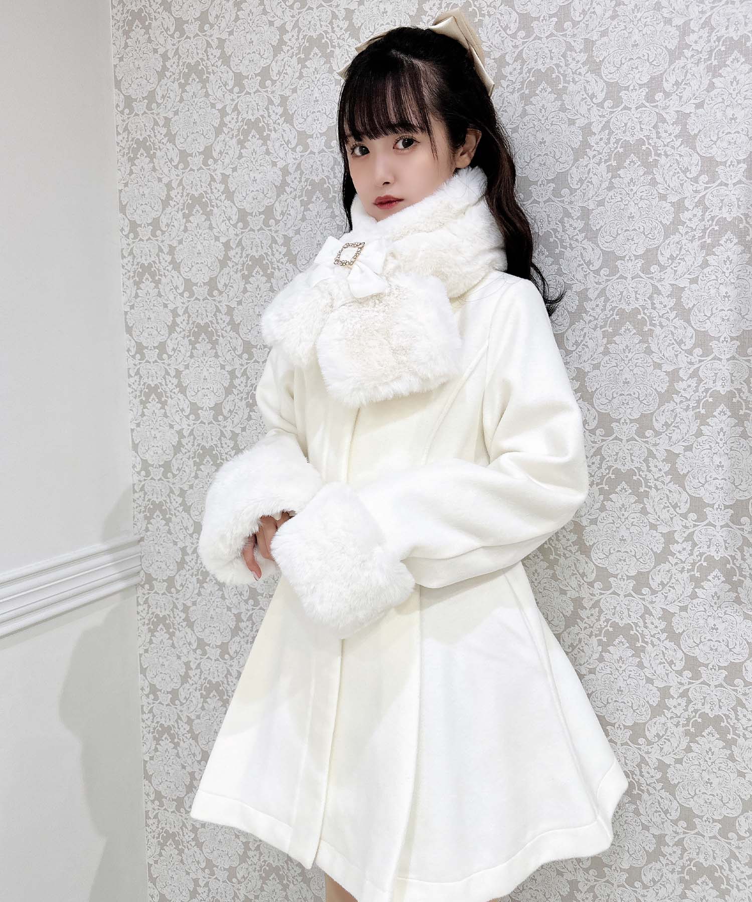 ロジータ ROJITA ファーティペット付きトリプルリボンコート