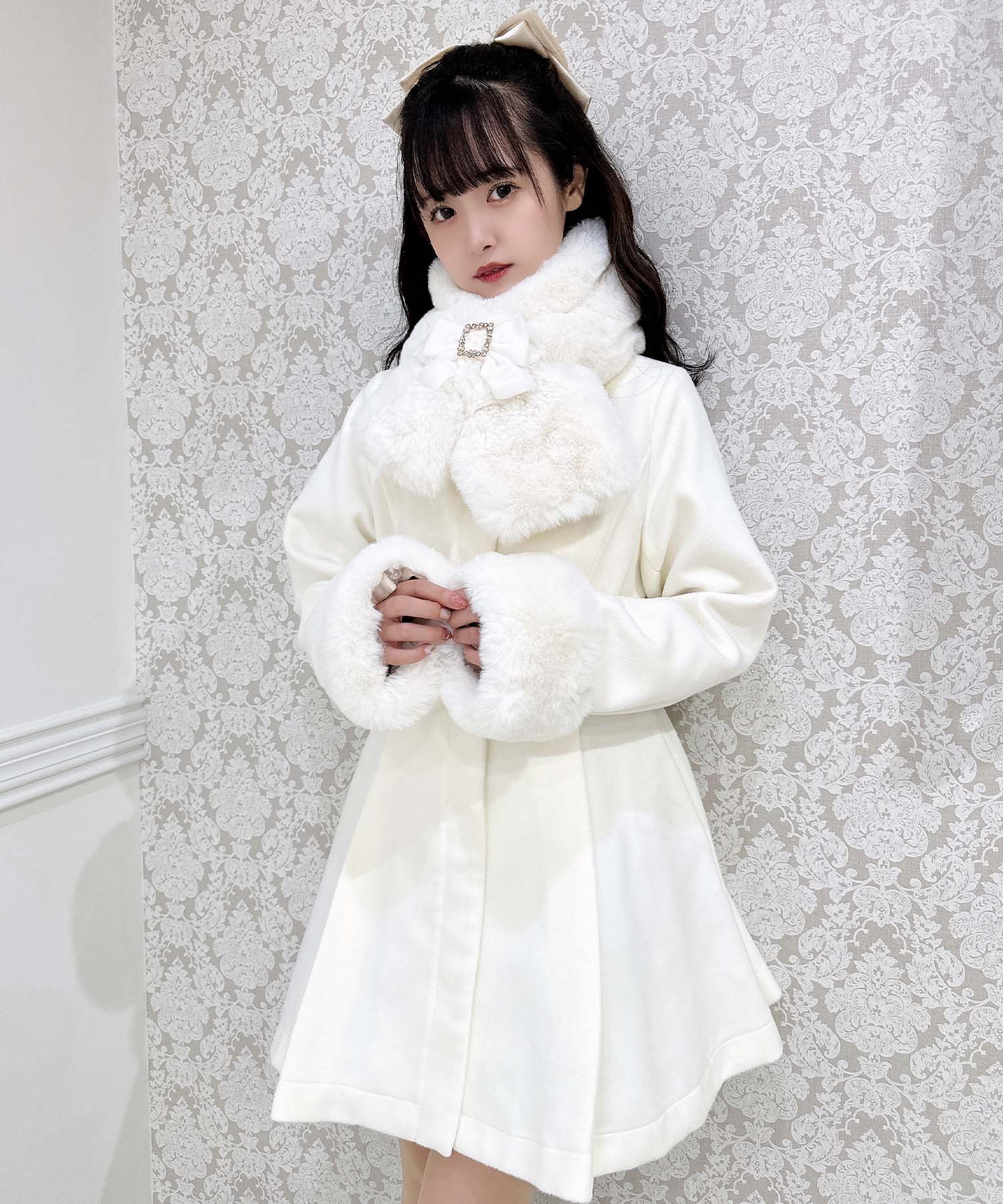 ロジータ ROJITA ファーティペット付きトリプルリボンコート