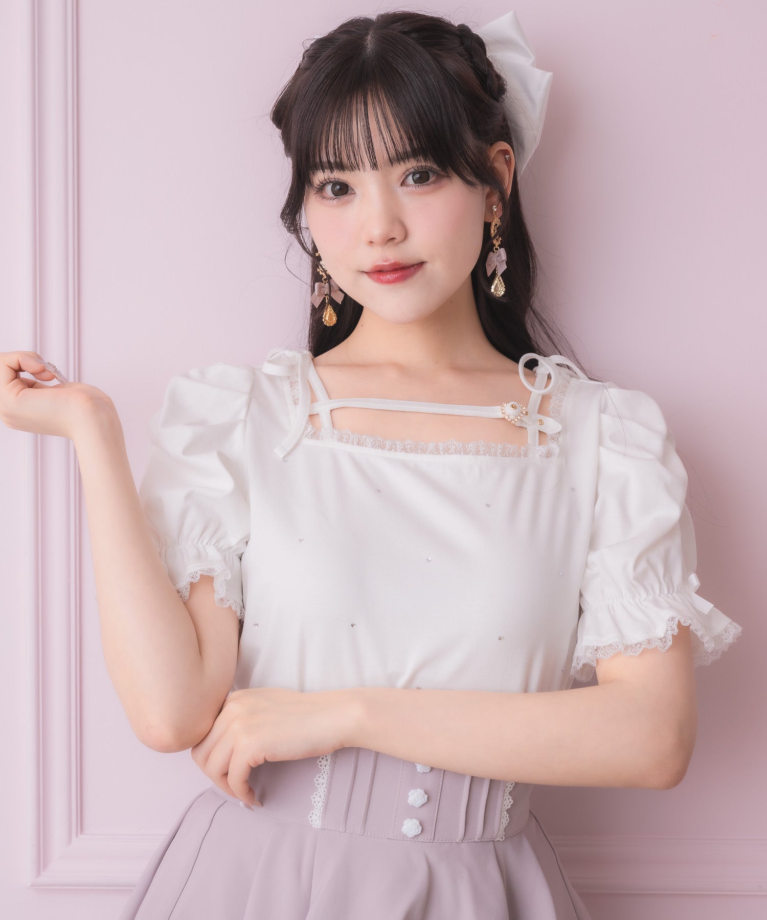 ロジータ ROJITA デコルテベルトデザイントップス （ホワイト） ホワイト
