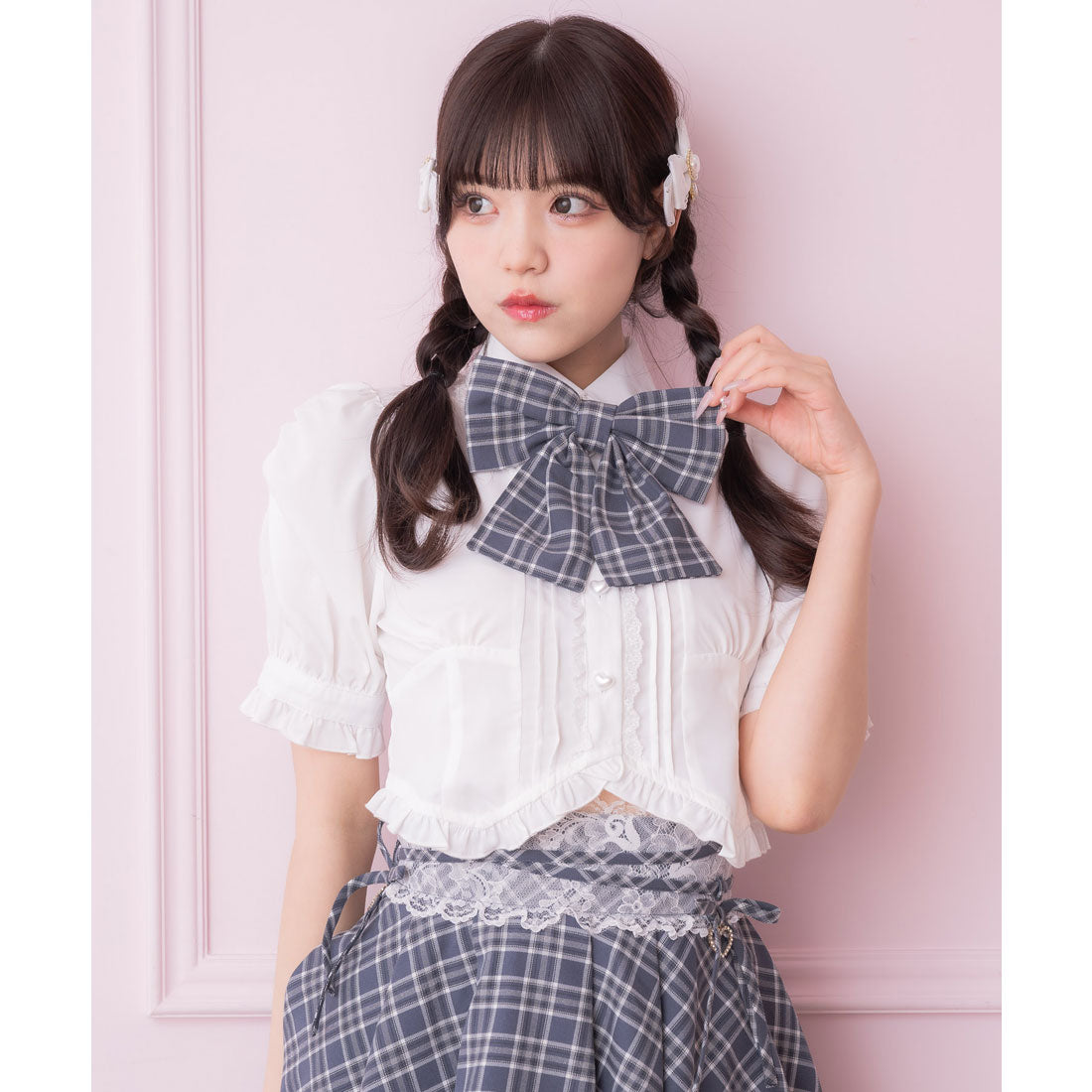 ロジータ ROJITA シャーリングショルダーフリルヘムブラウス （ブルー） ブルー