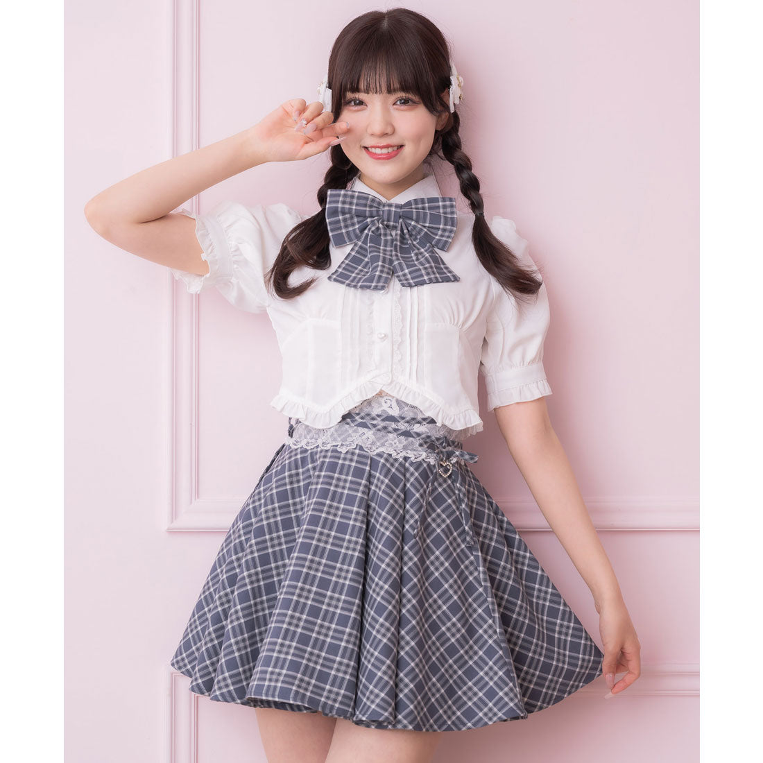 ロジータ ROJITA シャーリングショルダーフリルヘムブラウス （ブルー） ブルー
