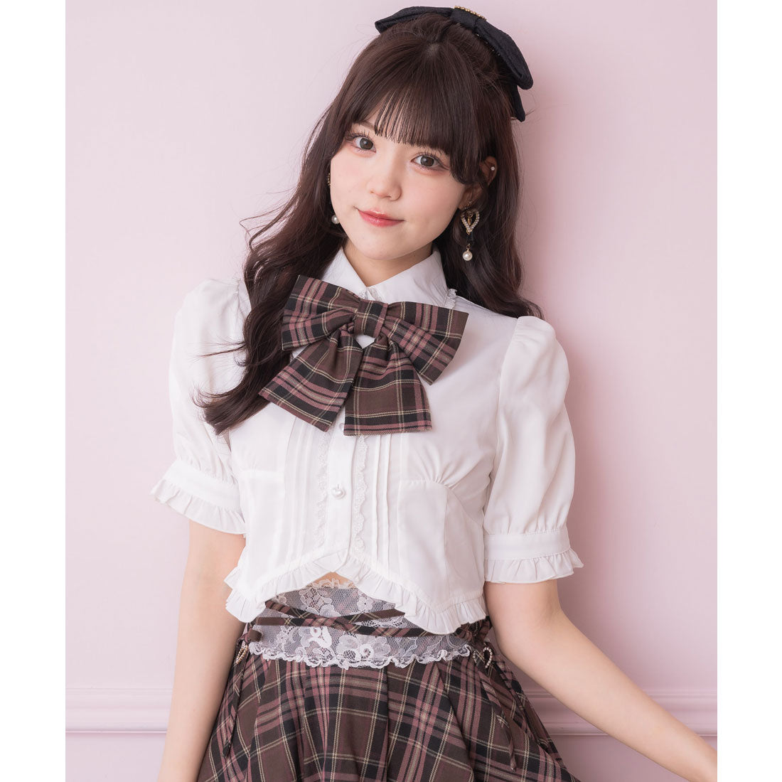 ロジータ ROJITA シャーリングショルダーフリルヘムブラウス （ブラウン） ブラウン