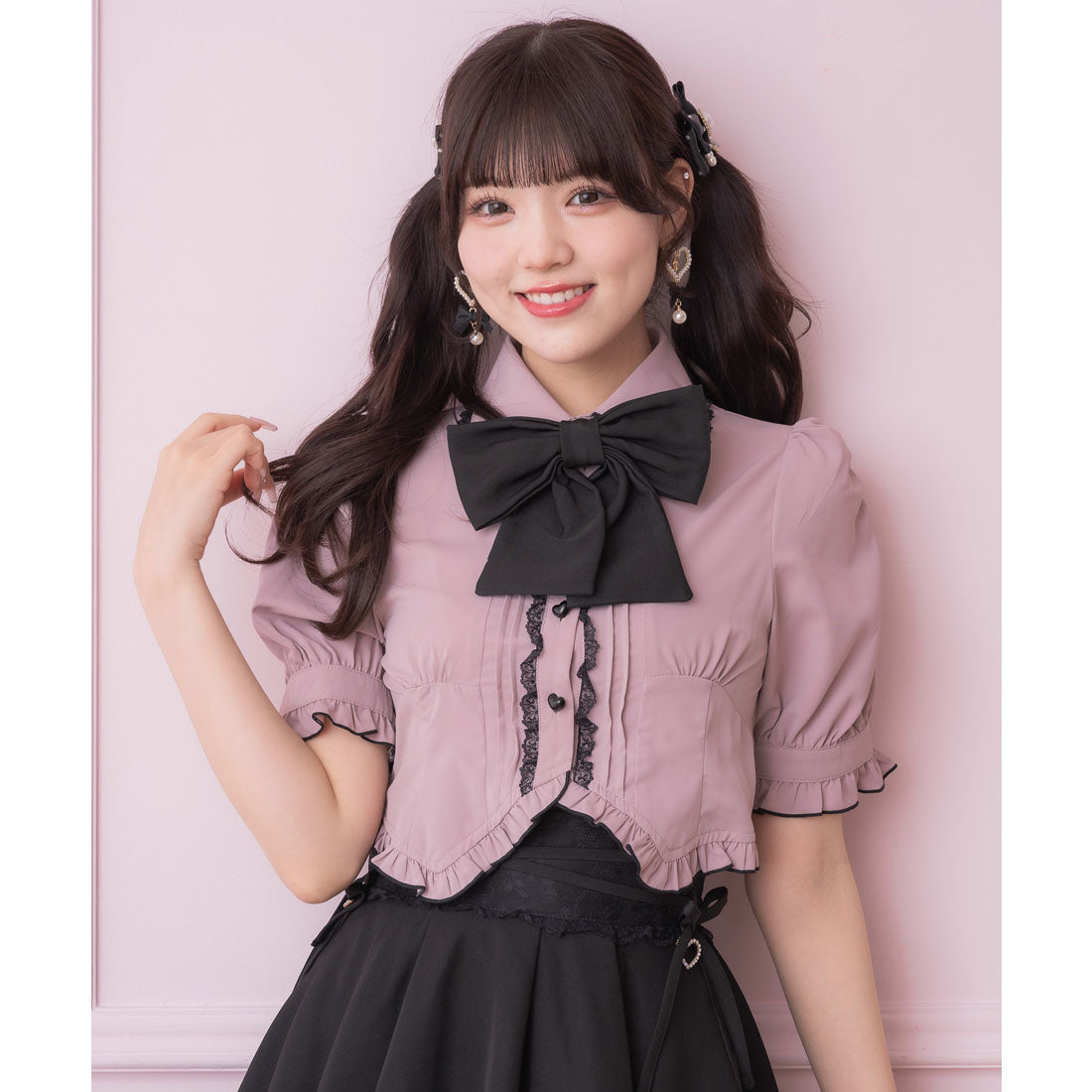 ロジータ ROJITA シャーリングショルダーフリルヘムブラウス （ピンク） ピンク