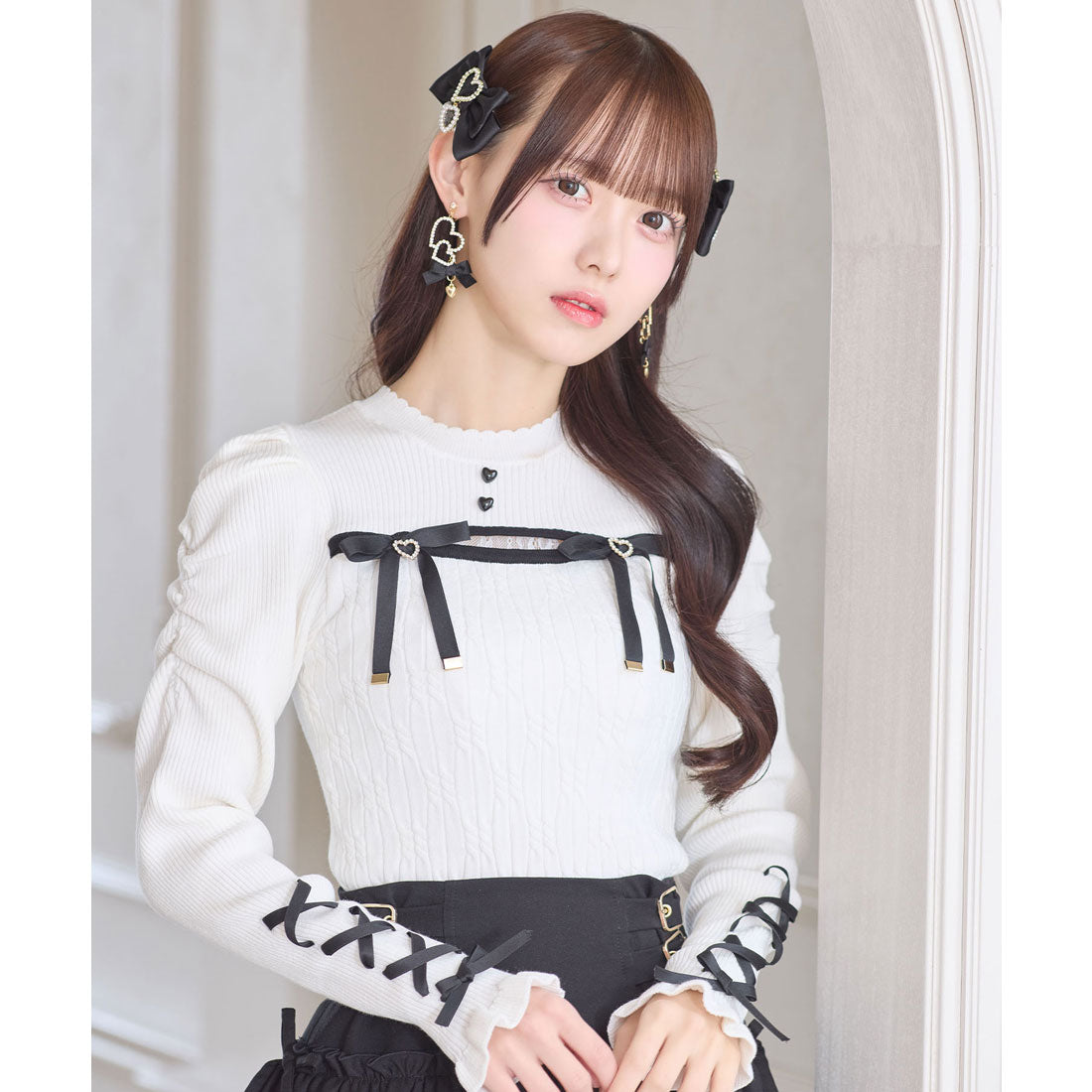 ロジータ ROJITA デコルテ開き配色リボンニット （ホワイト） ホワイト