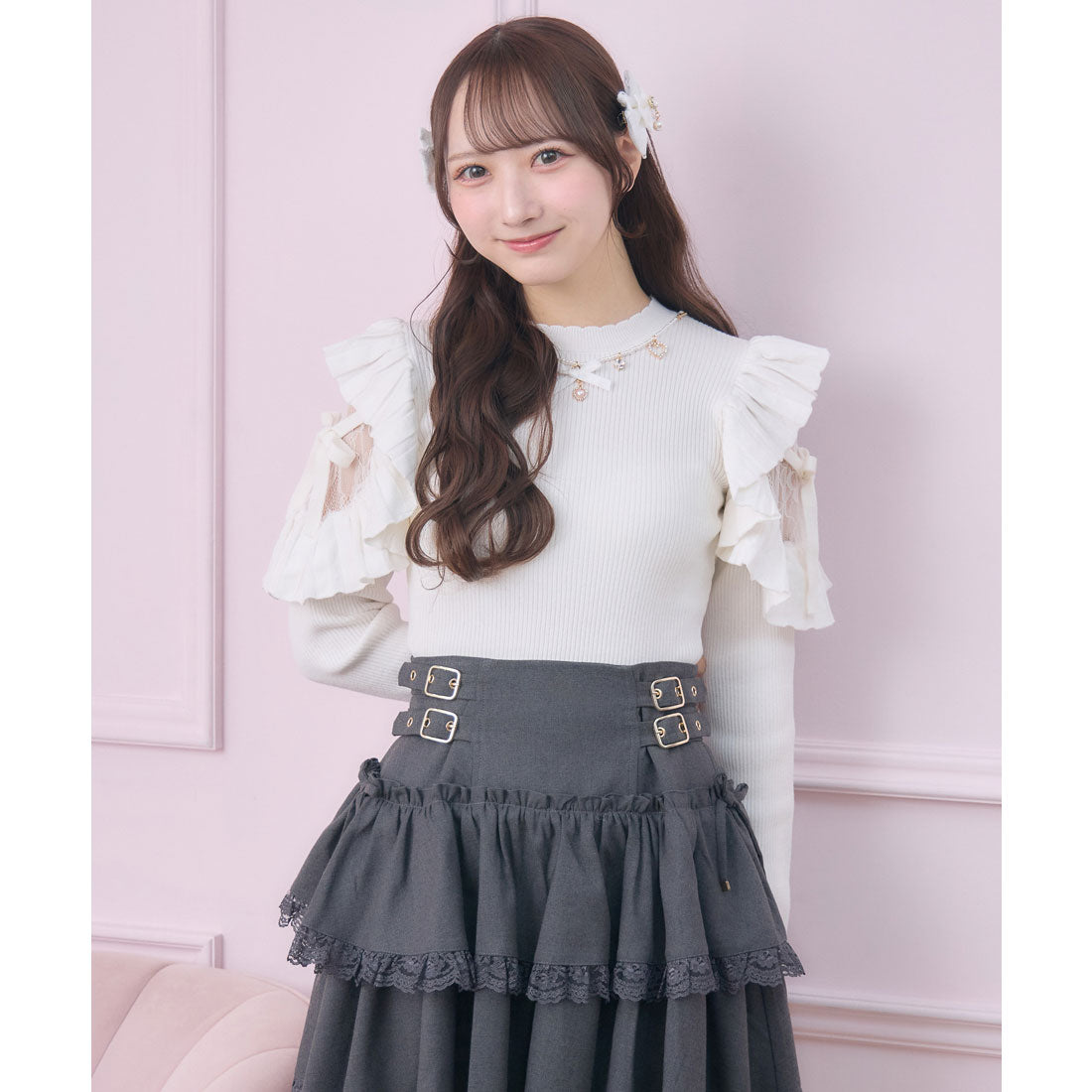 ロジータ ROJITA ネックレス付肩フリルニット （ホワイト） ホワイト