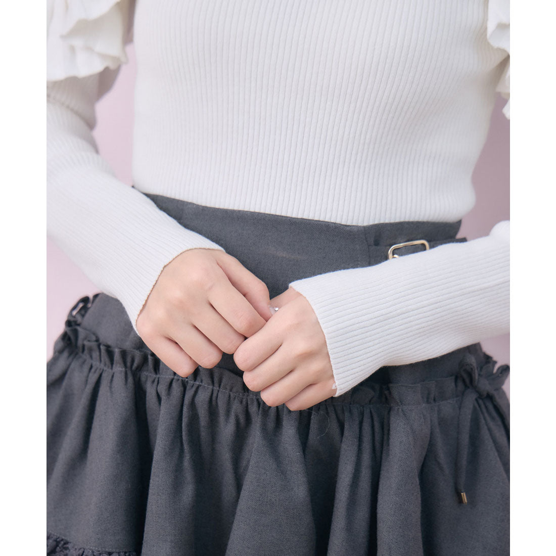 ロジータ ROJITA ネックレス付肩フリルニット （ホワイト） ホワイト