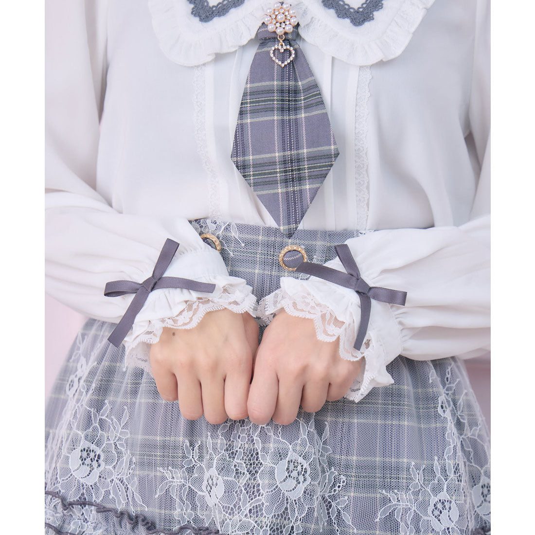 ロジータ ROJITA セーラー風ネクタイブラウス （グレー） グレー