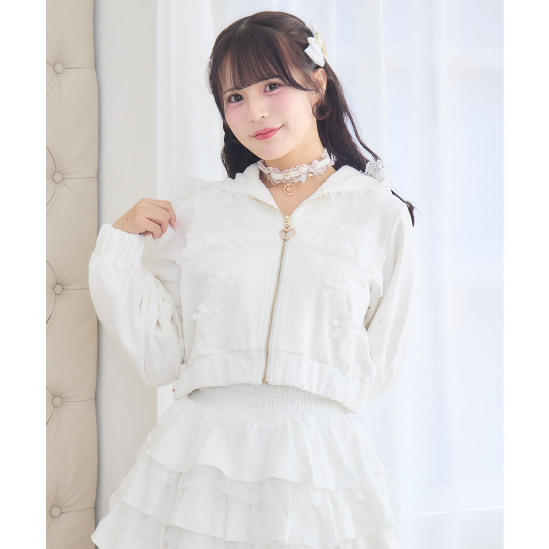 ロジータ ROJITA フリルショートパーカー （ホワイト） ホワイト