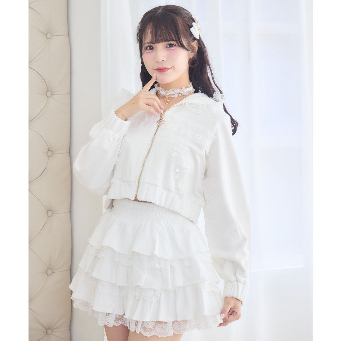 ロジータ ROJITA フリルショートパーカー （ホワイト） ホワイト