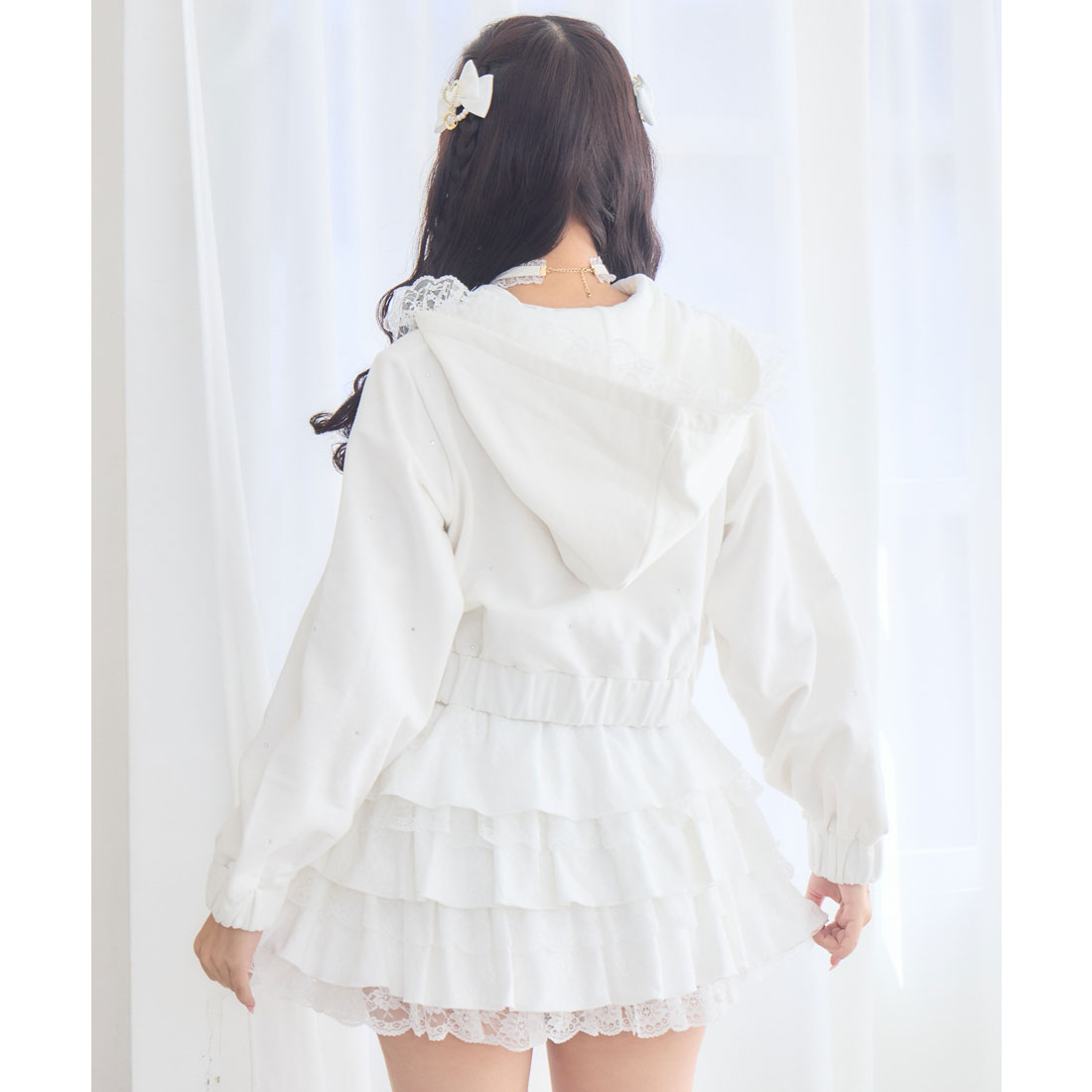 ロジータ ROJITA フリルショートパーカー （ホワイト） ホワイト