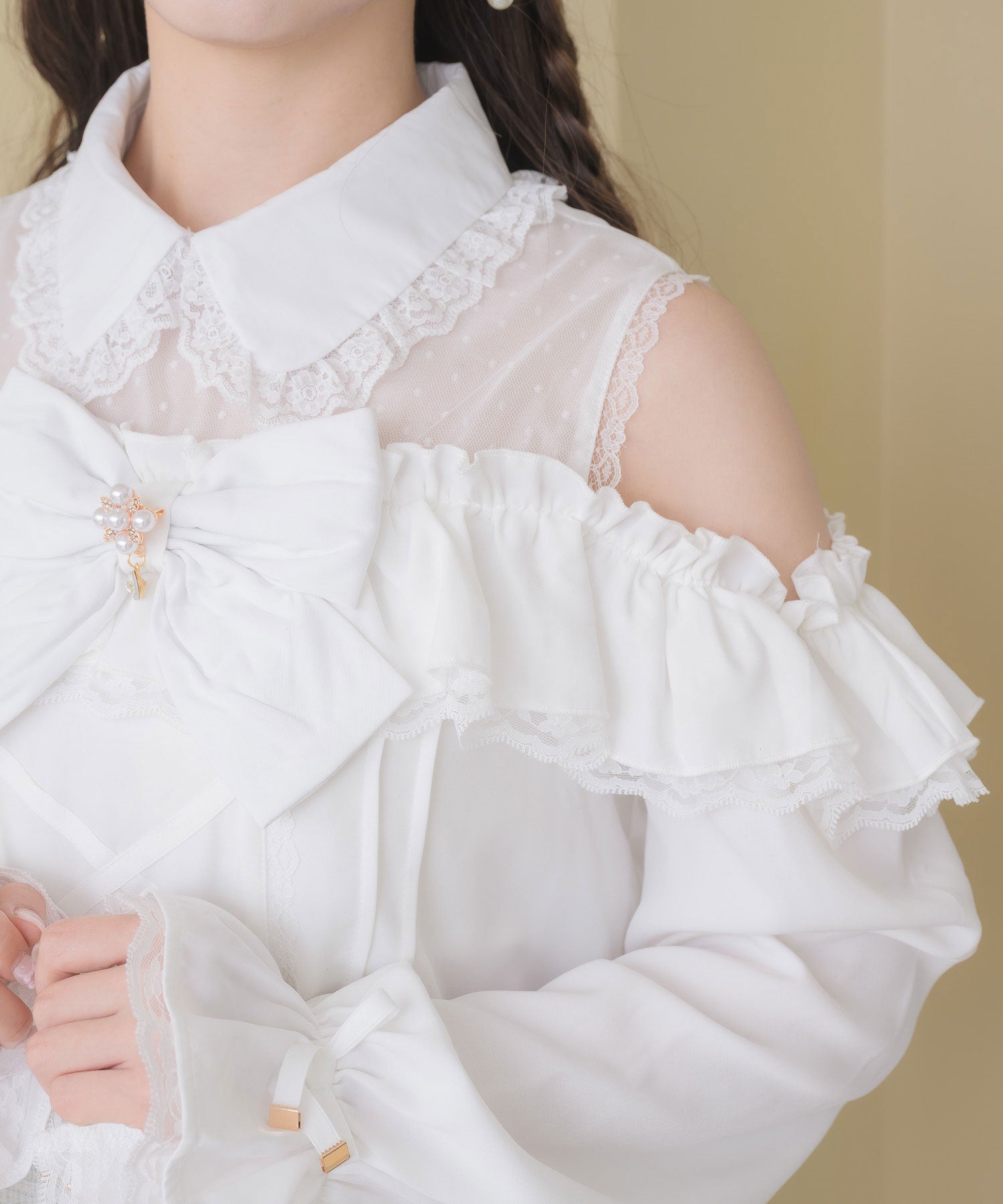 ロジータ ROJITA フロントレースアップ肩開きブラウス （ホワイト） ホワイト