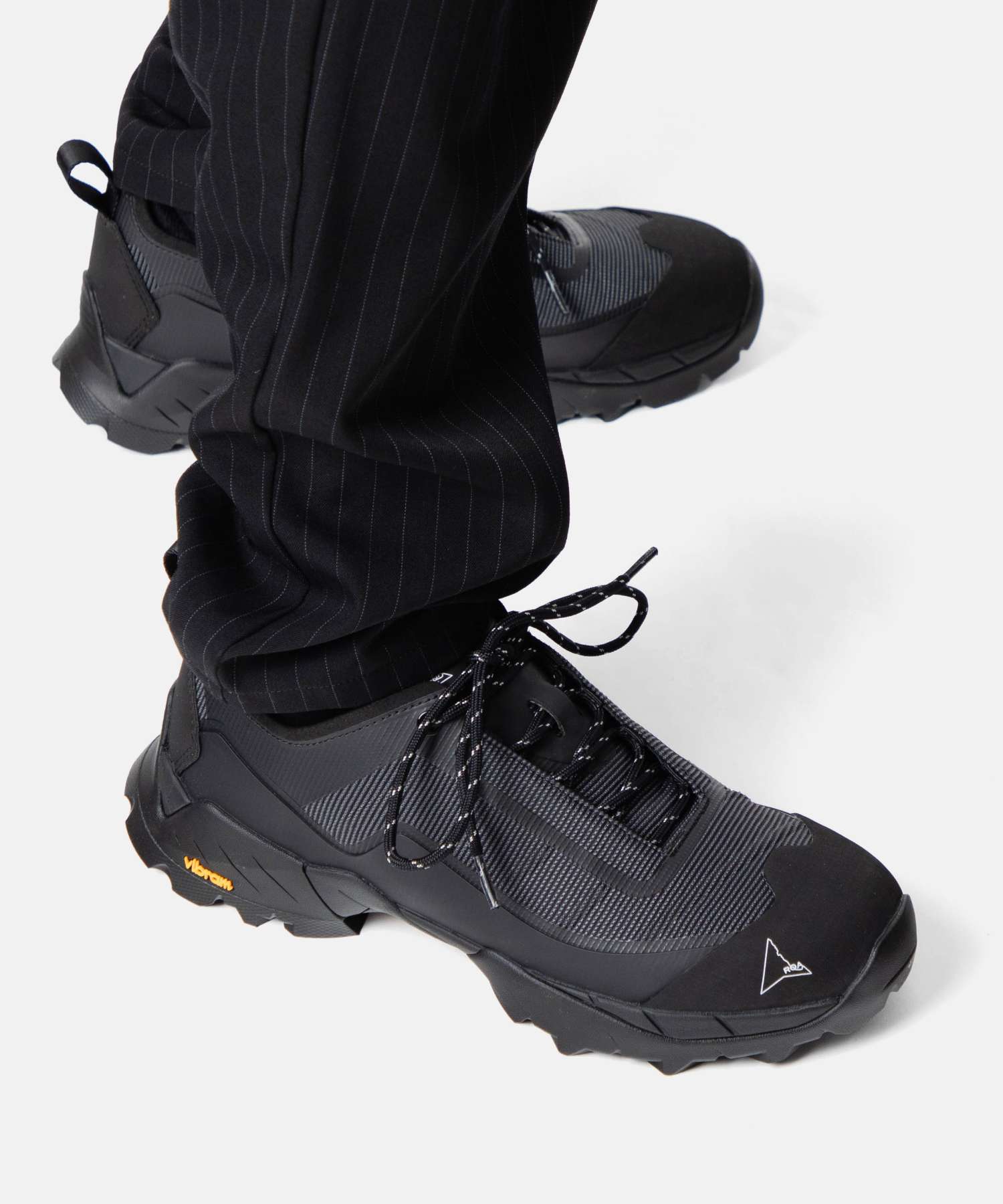 ロア ROA ロア ROA KATHARINA LIGHT カタリーナ ライト NBUW1389FA225 Vibram ビブラムソール トレッキング ハイキング スニーカー メンズ シューズ （ASP BLACK/アスファルト×ブラック） ASP BLACK/アスファルト×ブラック