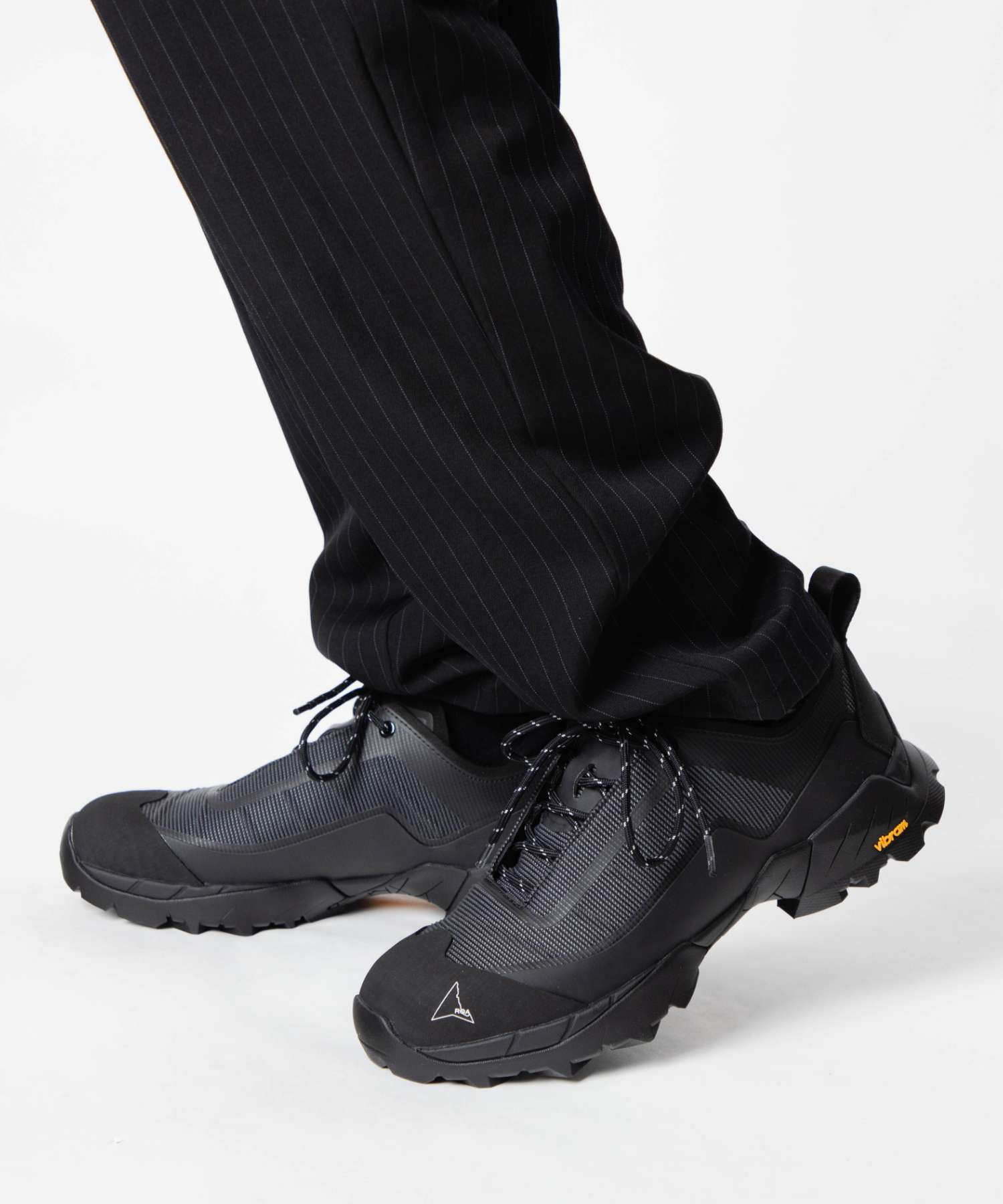 ロア ROA ロア ROA KATHARINA LIGHT カタリーナ ライト NBUW1389FA225 Vibram ビブラムソール トレッキング ハイキング スニーカー メンズ シューズ （ASP BLACK/アスファルト×ブラック） ASP BLACK/アスファルト×ブラック