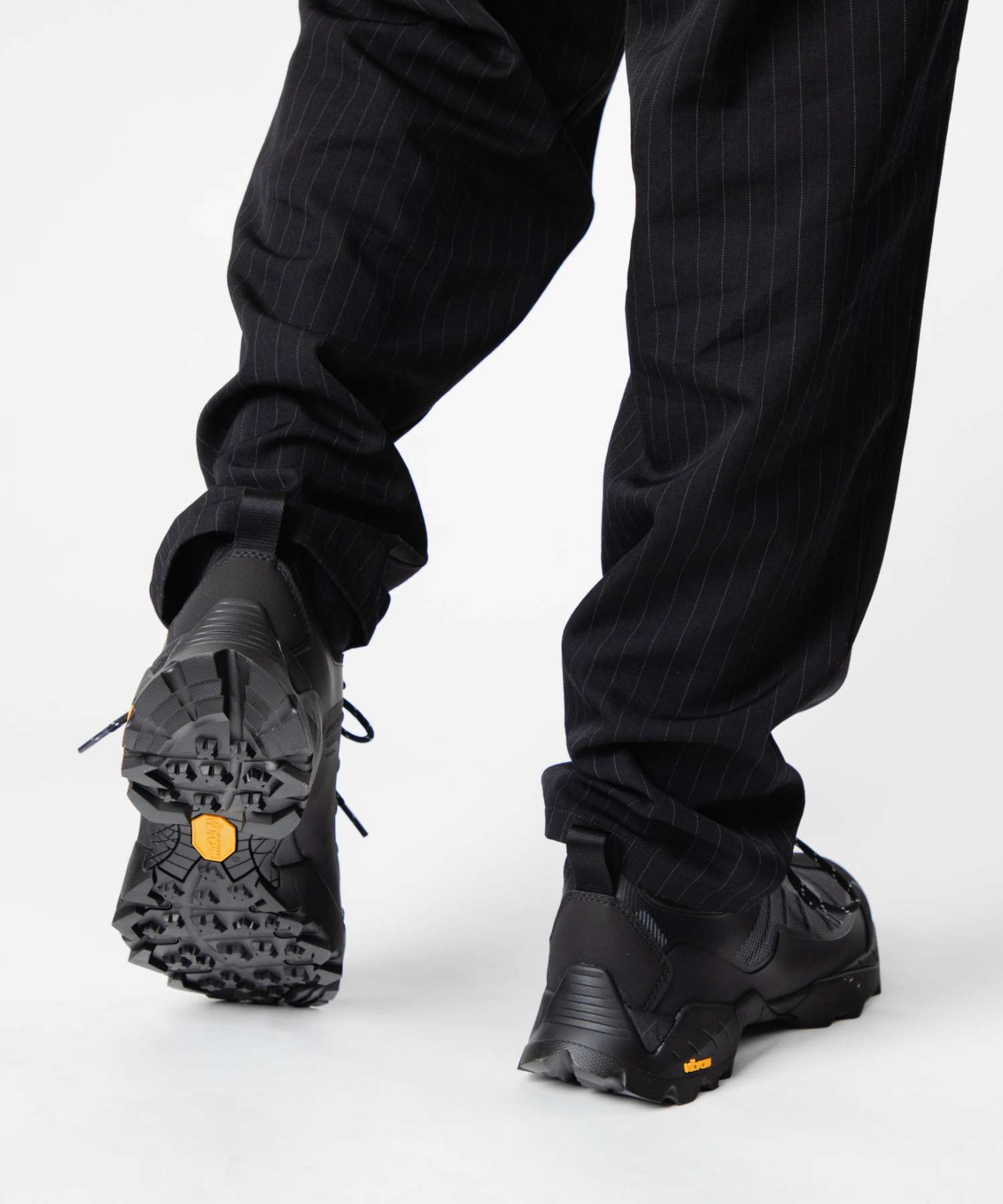 ロア ROA ロア ROA KATHARINA LIGHT カタリーナ ライト NBUW1389FA225 Vibram ビブラムソール トレッキング ハイキング スニーカー メンズ シューズ （ASP BLACK/アスファルト×ブラック） ASP BLACK/アスファルト×ブラック