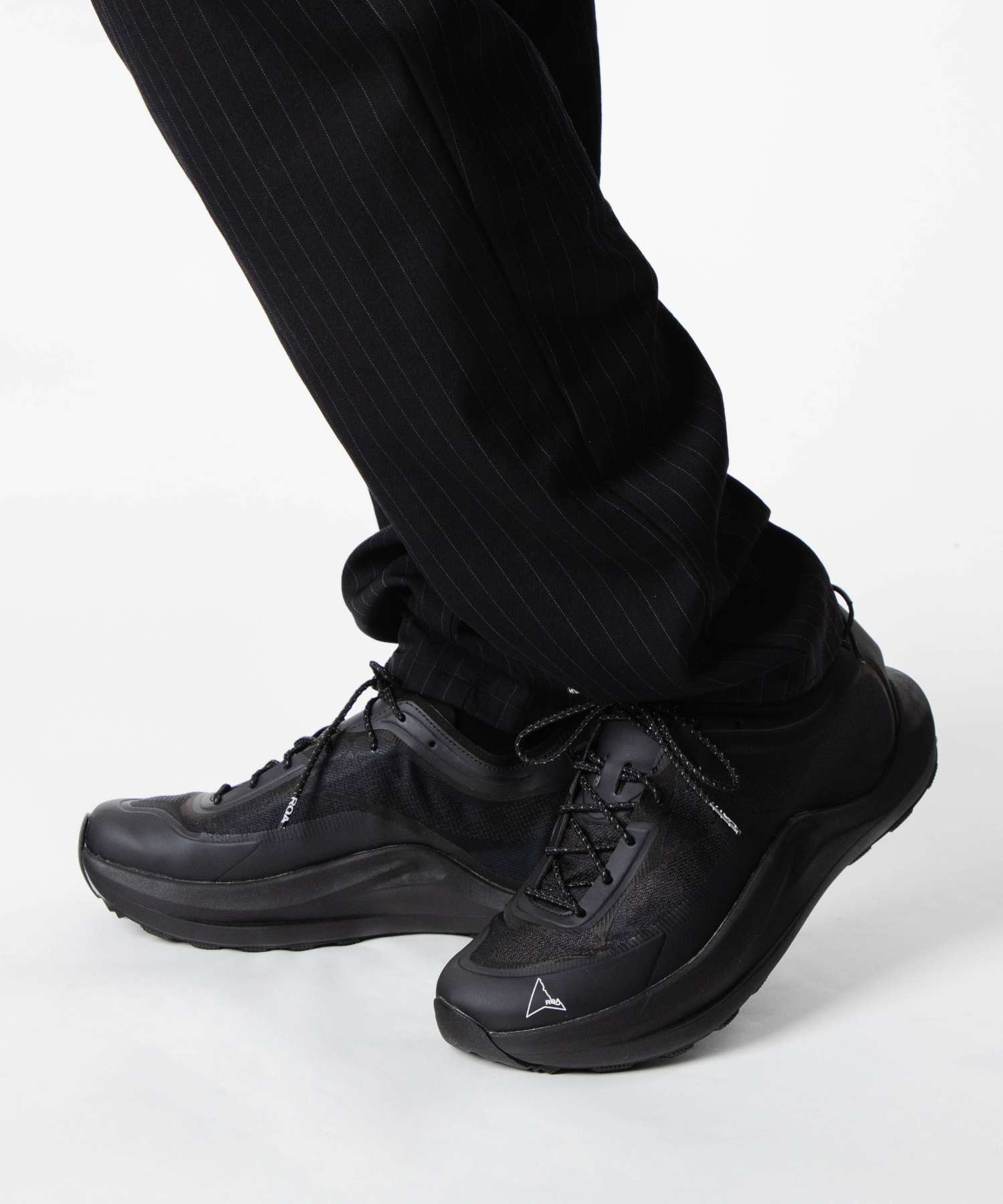 ロア ROA ロア ROA SELLA セラ NBUW121FA19 Vibram ビブラムソール トレッキング ハイキング スニーカー メンズ シューズ （BLACK/ブラック） BLACK/ブラック