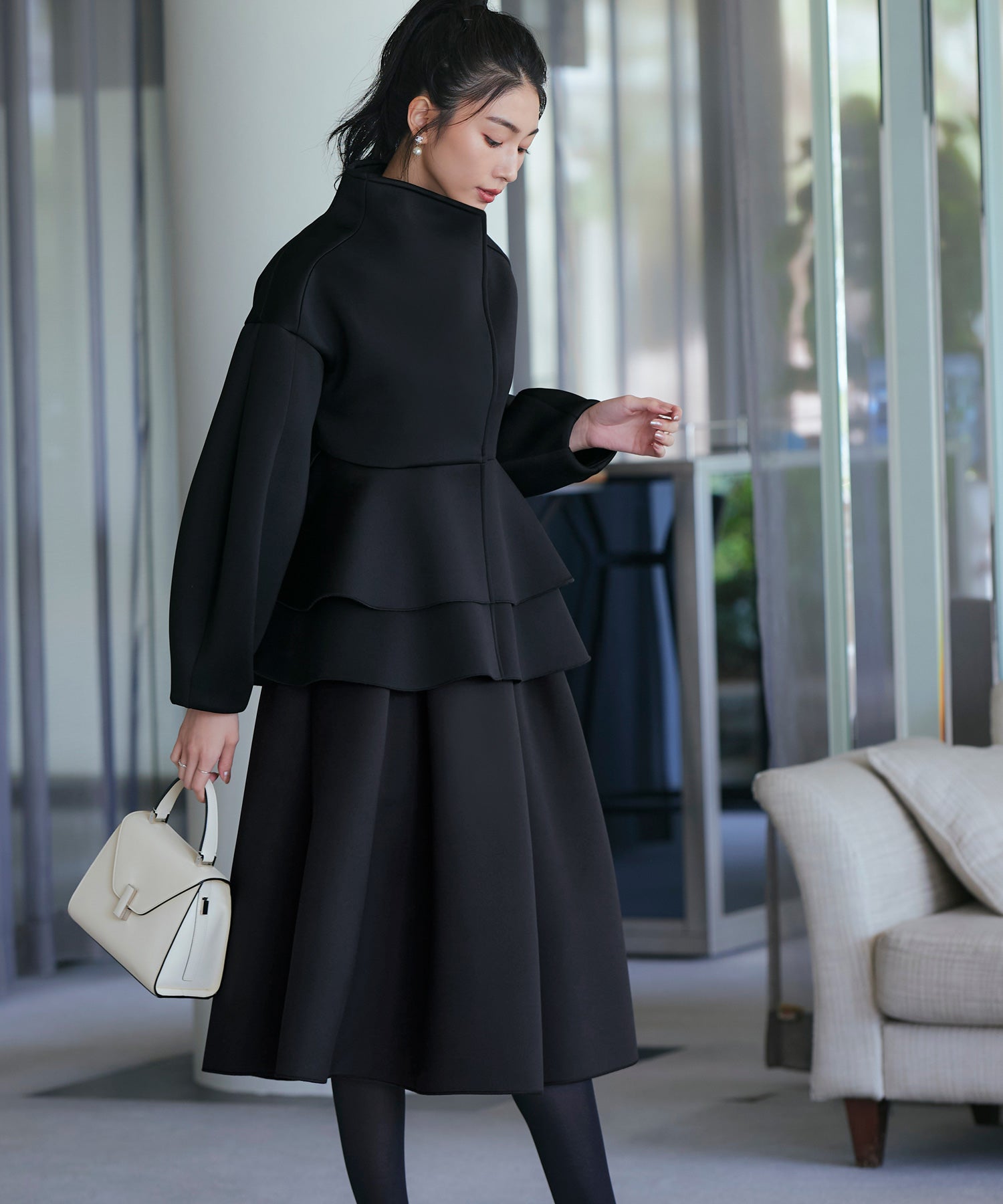 RUIRUEルイルエブティックボンディングペプラムフレアライトアウターホワイト RUIRUE BOUTIQUE Bonding Peplum Flare Light Outer