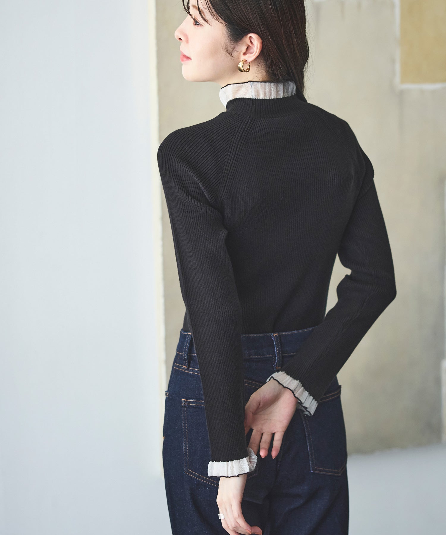 ルイルエブティック RUIRUE BOUTIQUE 洗える ｜ シアー フリル ラグラン ニット ｜ 長袖 リブニット トップス 体型カバー 袖フリル オフィスカジュアル 通勤服 ニットトップス プルオーバー セーター （ブラック×ホワイト） ブラック×ホワイト