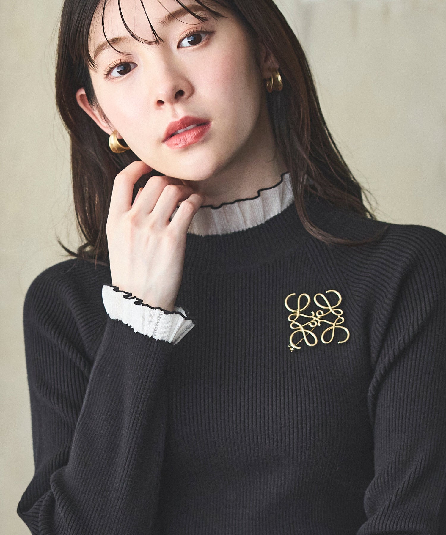 ルイルエブティック RUIRUE BOUTIQUE 洗える ｜ シアー フリル ラグラン ニット ｜ 長袖 リブニット トップス 体型カバー 袖フリル オフィスカジュアル 通勤服 ニットトップス プルオーバー セーター （ブラック×ホワイト） ブラック×ホワイト