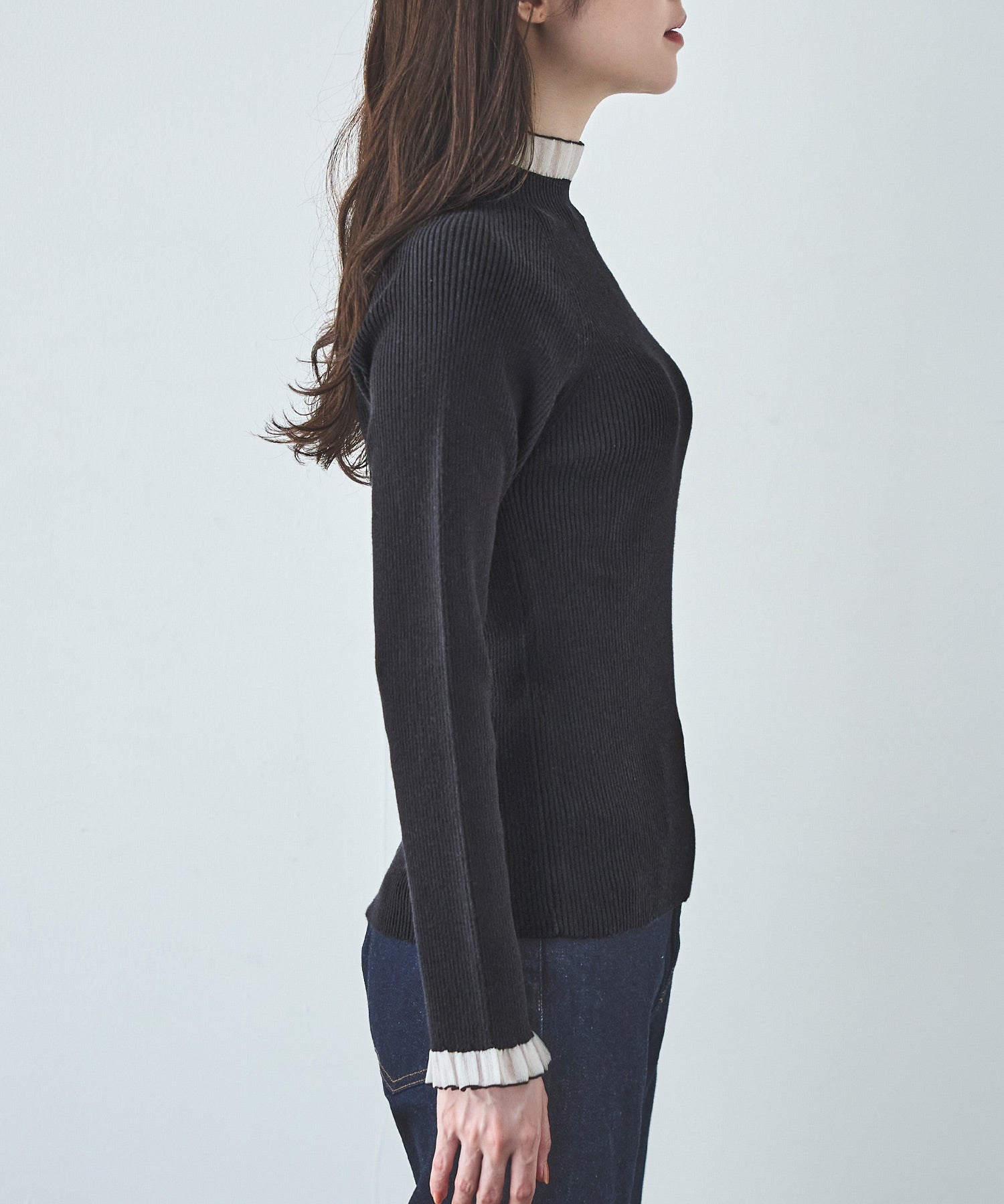 ルイルエブティック RUIRUE BOUTIQUE 洗える ｜ シアー フリル ラグラン ニット ｜ 長袖 リブニット トップス 体型カバー 袖フリル オフィスカジュアル 通勤服 ニットトップス プルオーバー セーター （ブラック×ホワイト） ブラック×ホワイト