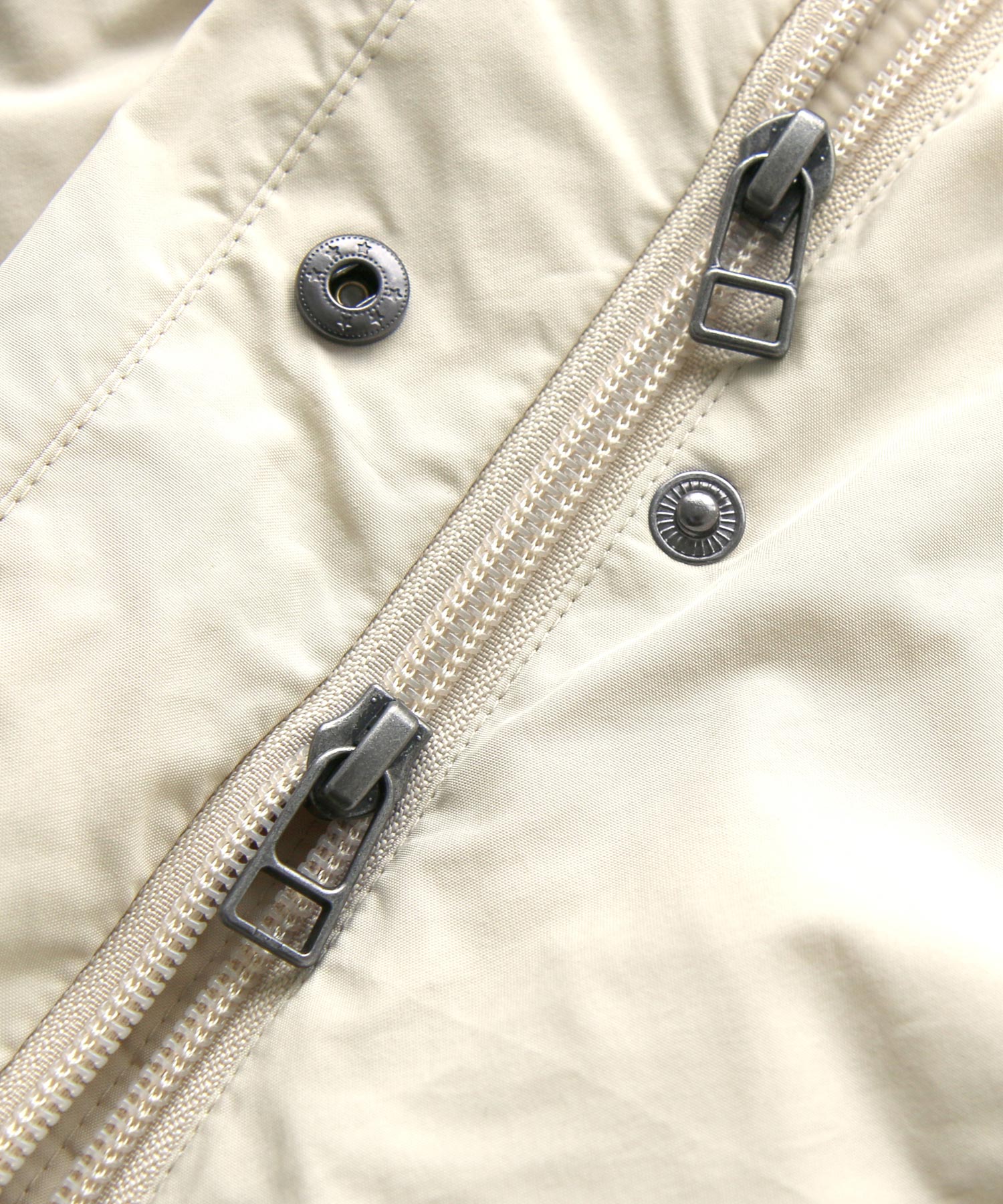 ルイルエブティック RUIRUE BOUTIQUE メモリータフタ 2wayステッチレス中綿コート/ベスト （エクリュ） エクリュ