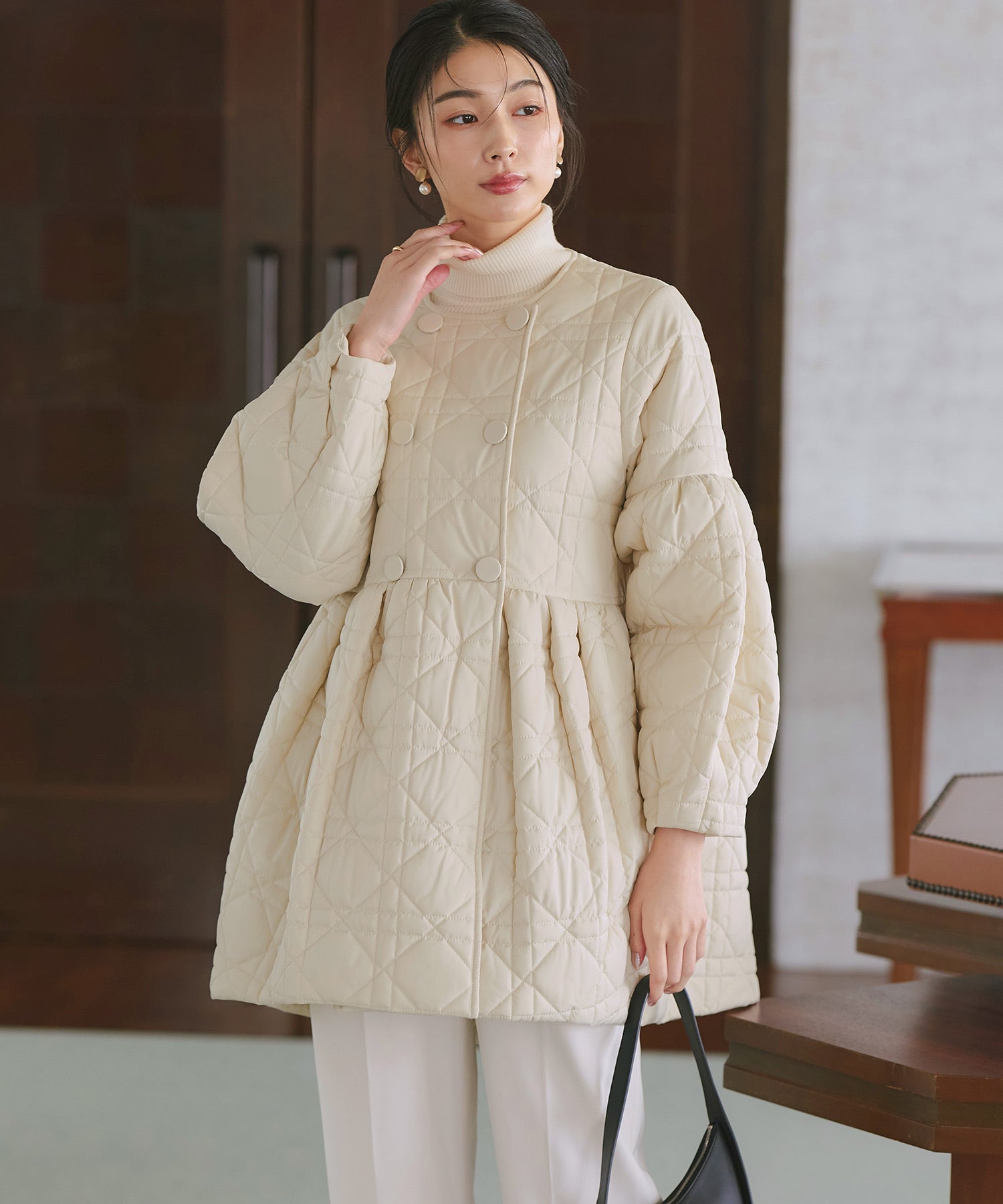 ルイルエブティック RUIRUE BOUTIQUE ミックスステッチ・ボリュームペプラム中綿コート （ライトベージュ） ライトベージュ