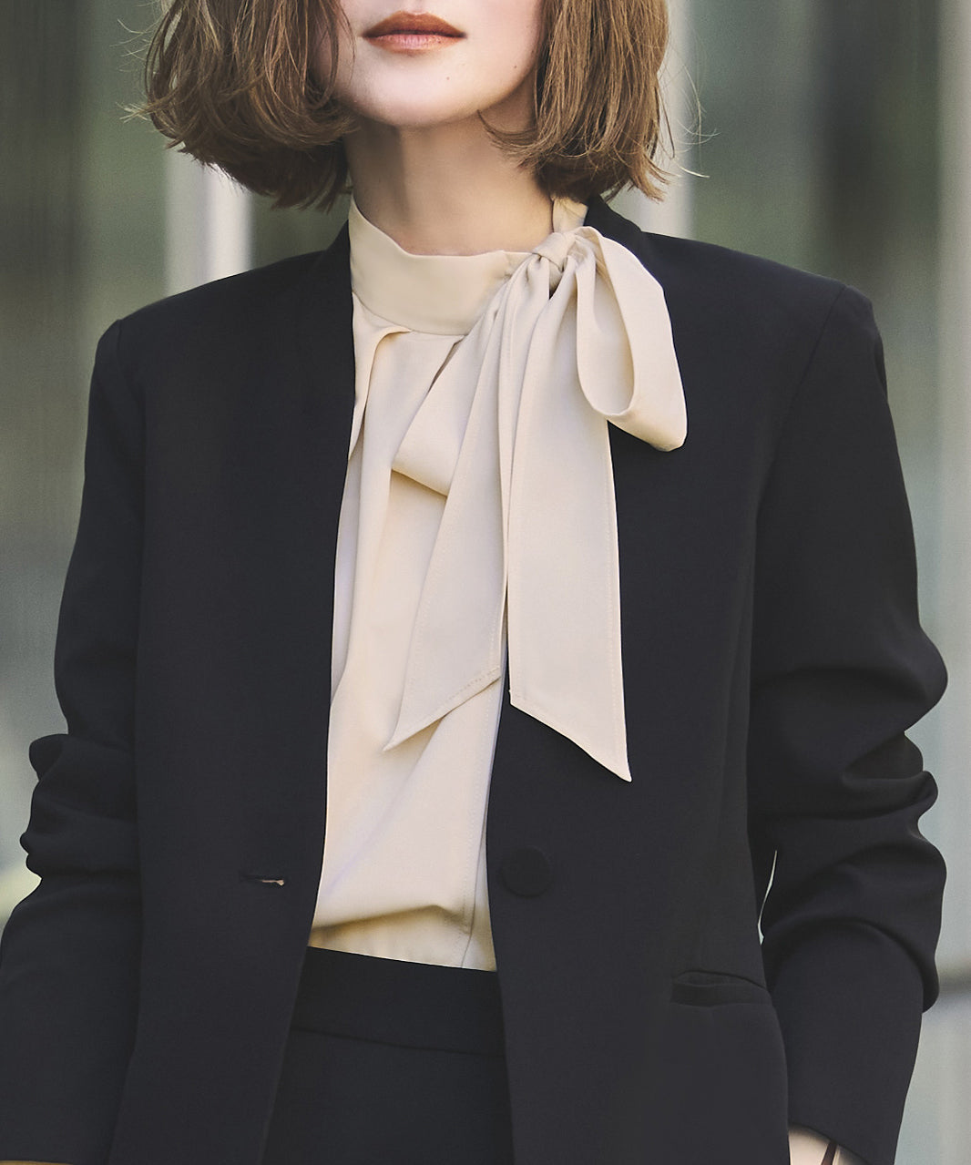 ルイルエブティック RUIRUE BOUTIQUE 洗える ｜ サイド ボウタイブラウス ｜ レディース 体型カバー 長袖 オフィスカジュアル きれいめ 上品 無地 トップス シャツ ブラウス （ライトベージュ） ライトベージュ