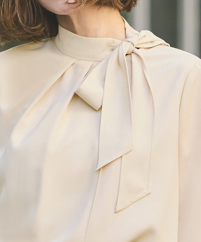 ルイルエブティック RUIRUE BOUTIQUE 洗える ｜ サイド ボウタイブラウス ｜ レディース 体型カバー 長袖 オフィスカジュアル きれいめ 上品 無地 トップス シャツ ブラウス （ライトベージュ） ライトベージュ