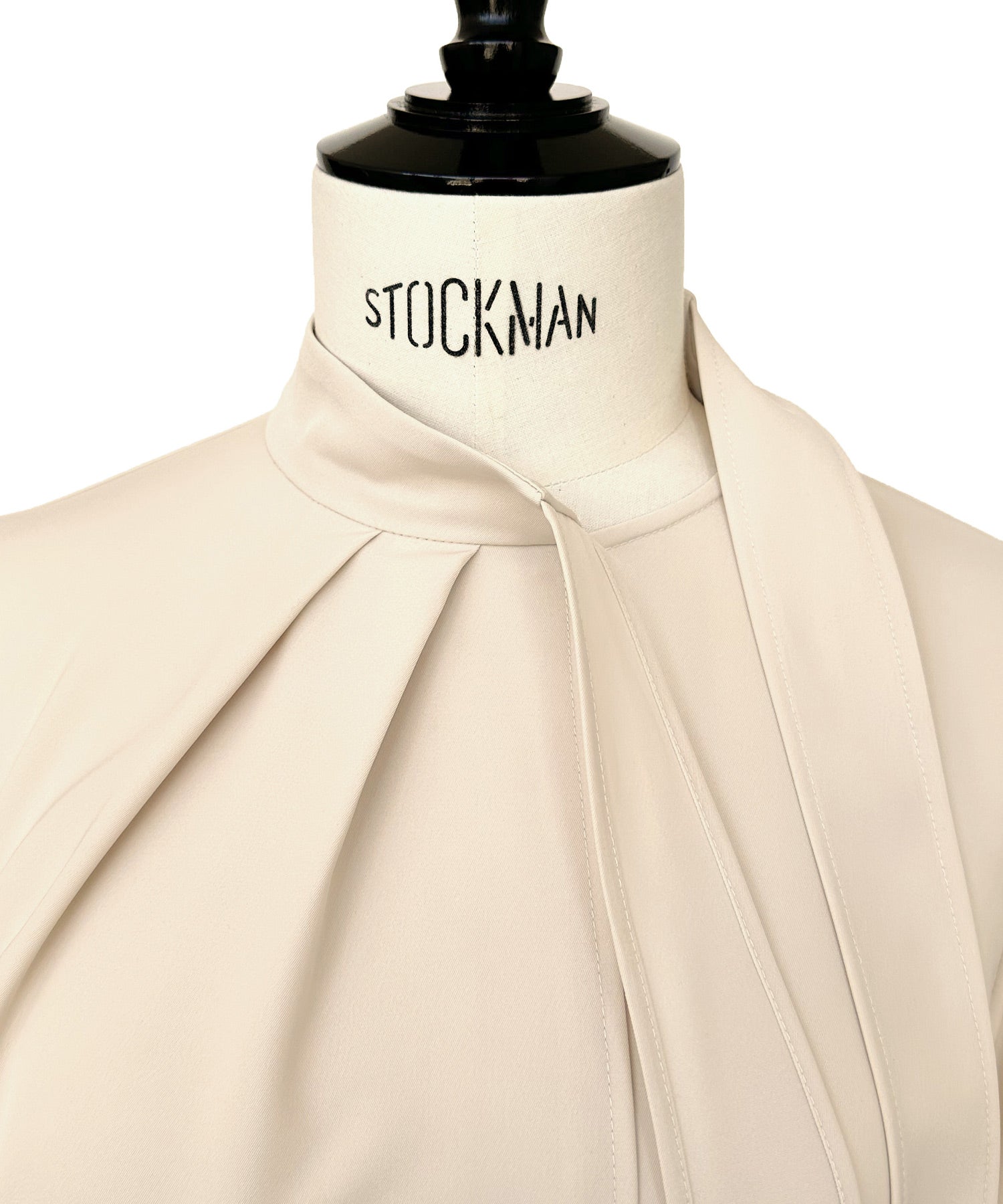 ルイルエブティック RUIRUE BOUTIQUE 洗える ｜ サイド ボウタイブラウス ｜ レディース 体型カバー 長袖 オフィスカジュアル きれいめ 上品 無地 トップス シャツ ブラウス （ライトベージュ） ライトベージュ