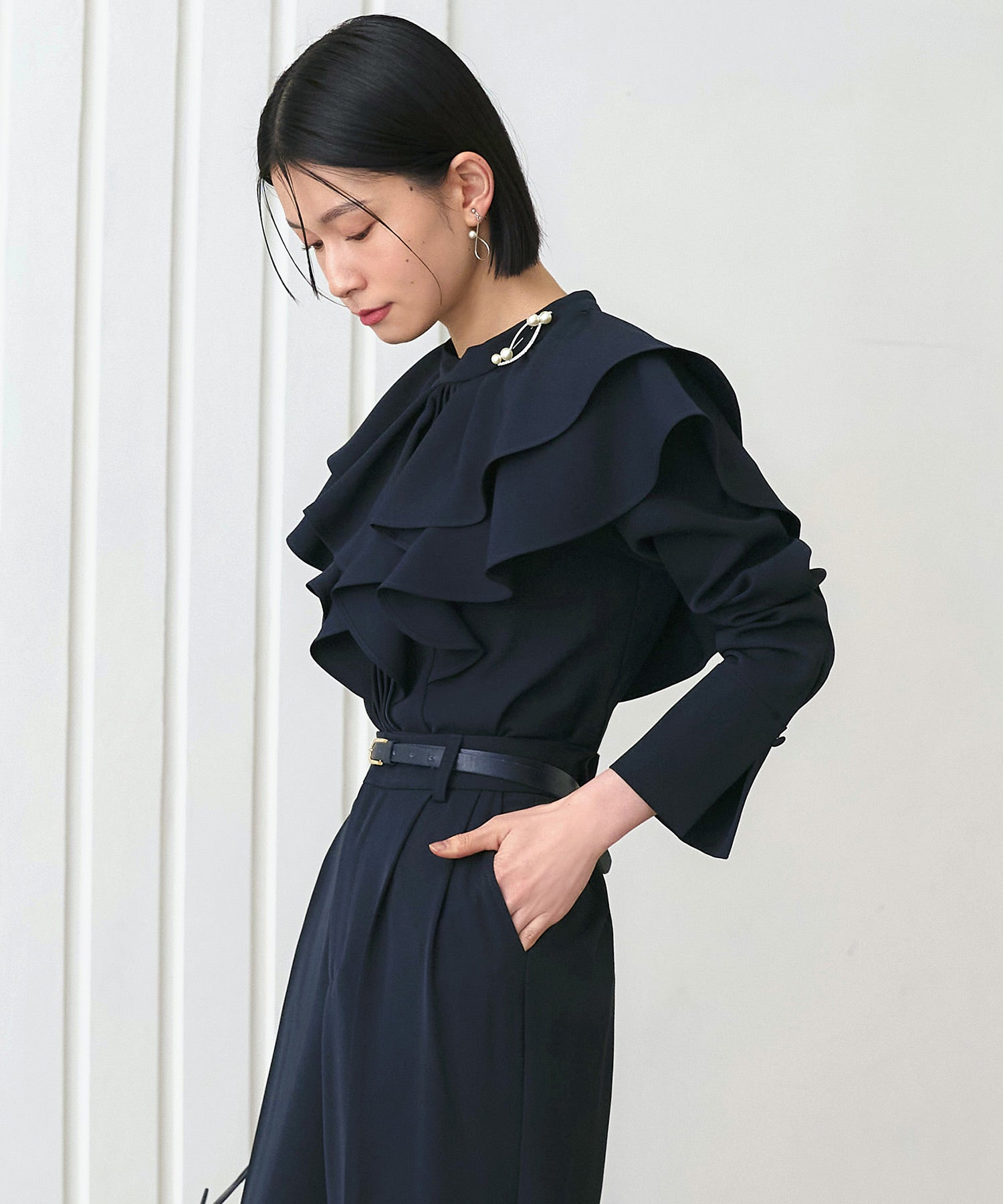 ルイルエブティック RUIRUE BOUTIQUE ダブルフリルカラートップス＆タックワイドパンツセットアップ （ネイビー） ネイビー