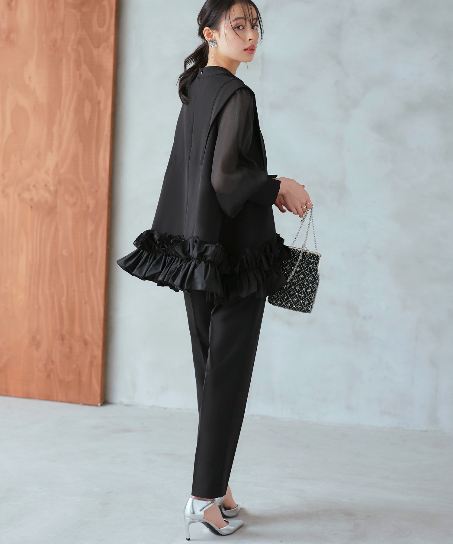 RUIRUE BOUTIQUE 婚禮禮服 結婚典禮 ｜ 彈性 ｜ 褶皺裙擺 薄紗袖 上衣 ＆ 褲子 套裝 ｜ 畢業典禮 儀式 办公休閒 美腿 媽媽套裝