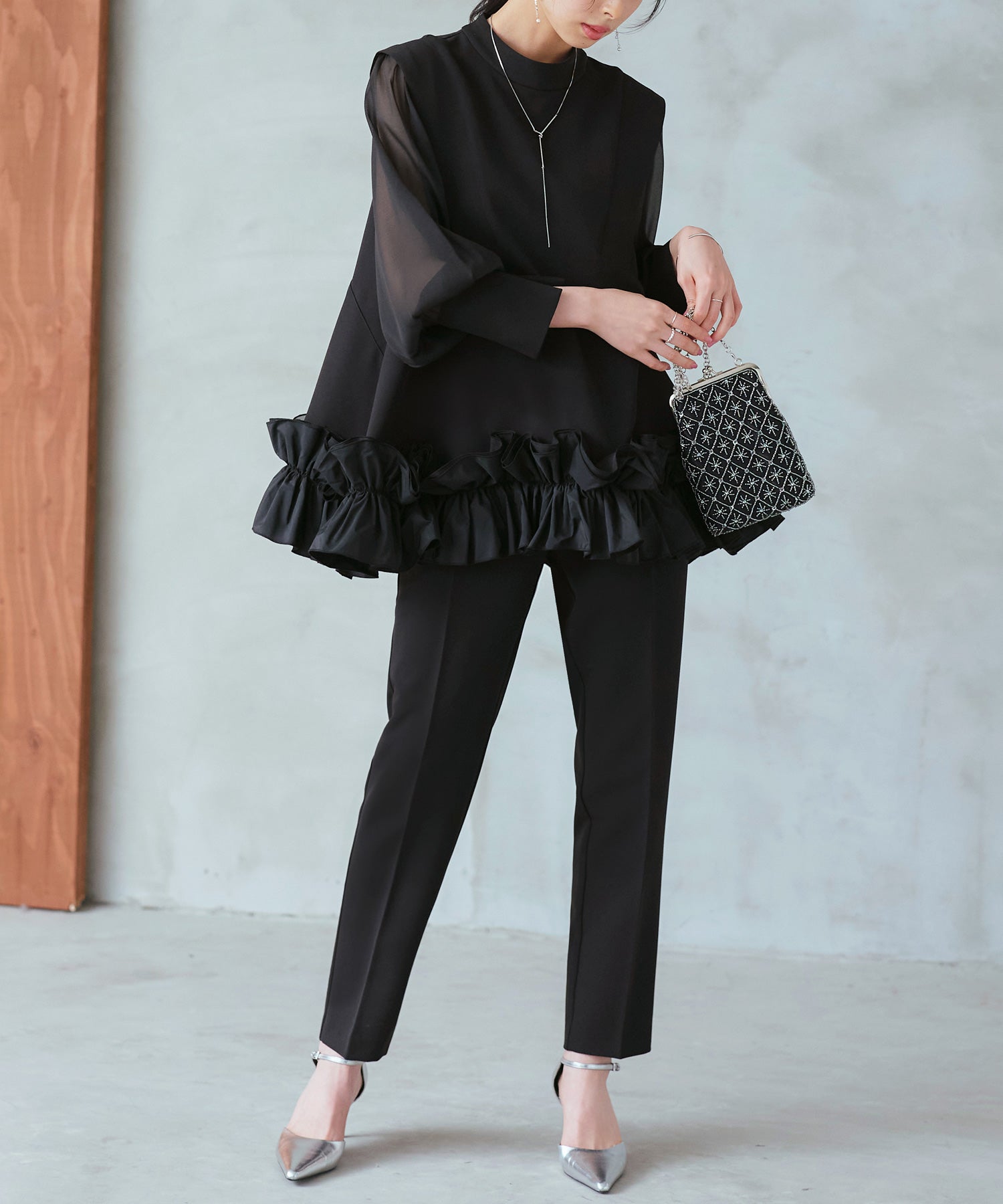 RUIRUE BOUTIQUE 婚禮禮服 結婚典禮 ｜ 彈性 ｜ 褶皺裙擺 薄紗袖 上衣 ＆ 褲子 套裝 ｜ 畢業典禮 儀式 办公休閒 美腿 媽媽套裝